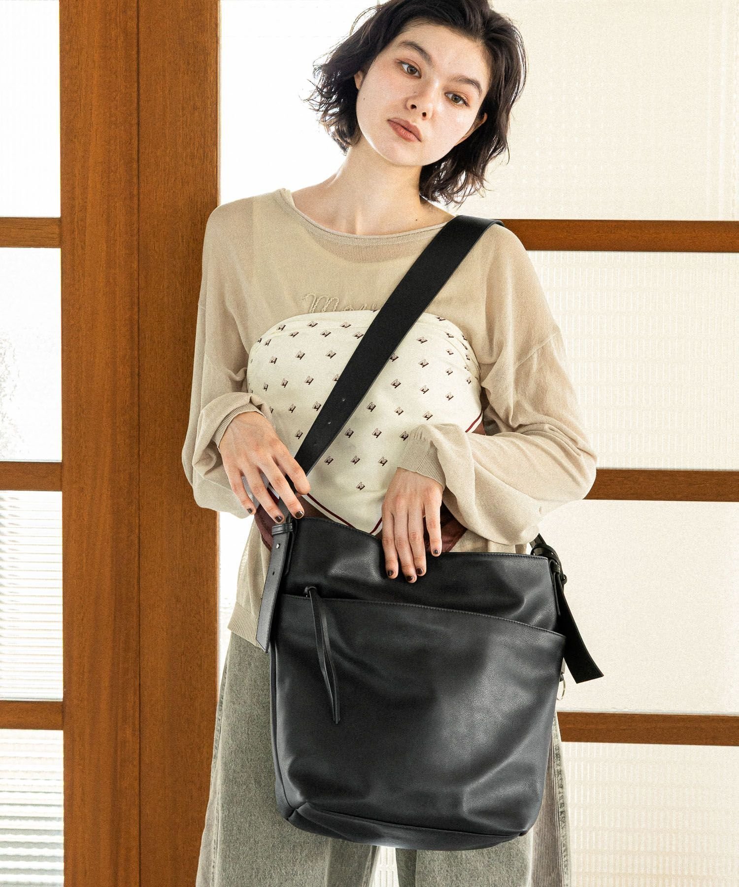 【ニコアンド/niko and】のオリジナルレザー2WAYショルダーバッグ インテリア・キッズ・メンズ・レディースファッション・服の通販 founy(ファニー) 　ファッション　Fashion　レディースファッション　Fashion for Women　バッグ　Bags　ショルダー　Shoulder, Shoulder Strap　シンプル　Simple, Minimal　財布　Wallet, Purse　チャーム　Charm, Pendant　トレンド　Trend, Trending Now　パターン　Pattern, Design Print　ベーシック　Basic, Essential　ポケット　Pocket, Pocket Detail　マグネット　Magnet, Magnetic Closure　リアル　Real, Realistic　おすすめ　Recommended / Our Picks　旅行　Travel　エレガント 上品　Elegant　ビジネス 仕事 通勤　Business / Work / Commuting　ブラック|ID: prp329100004696208 ipo3291000000033913178