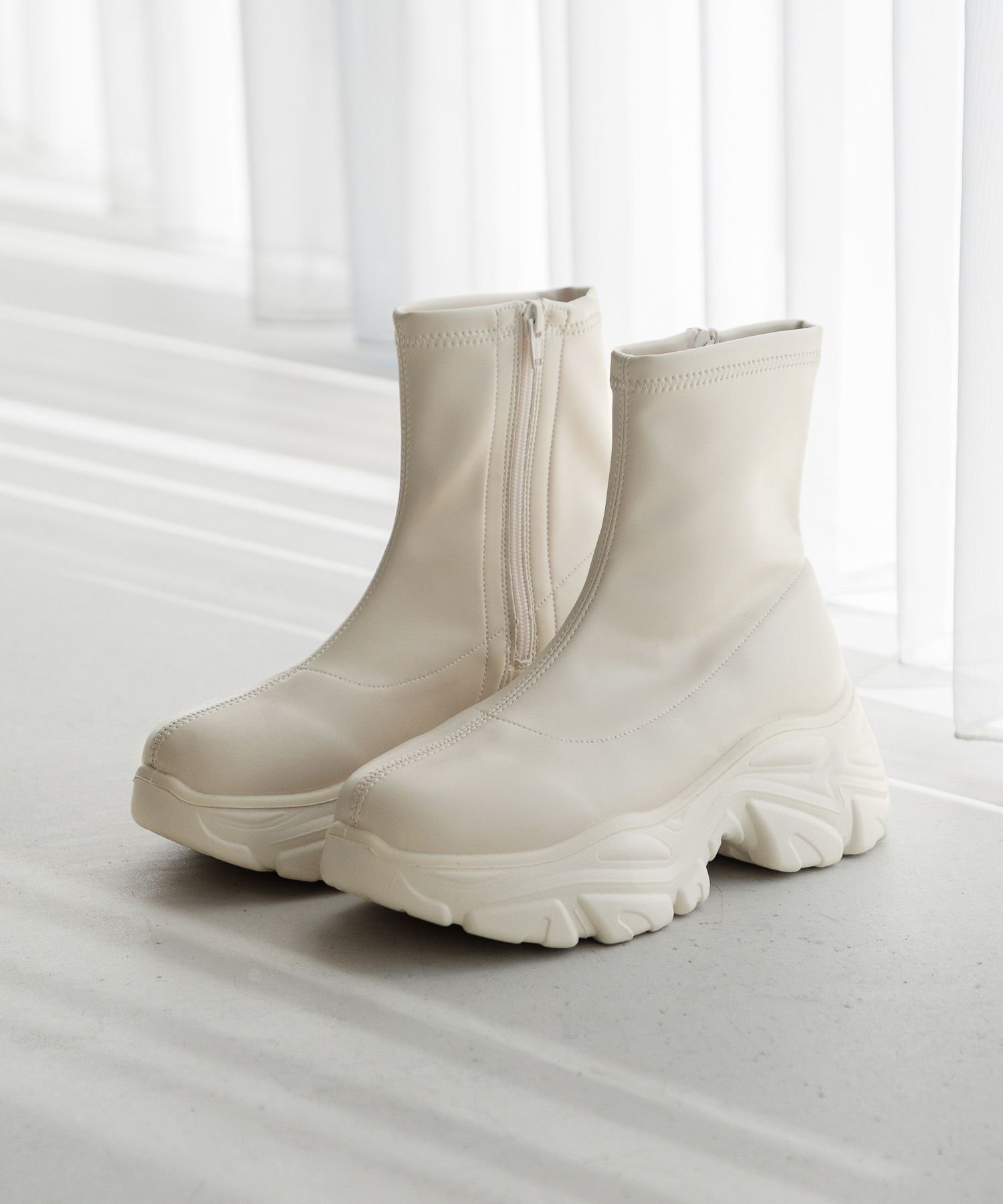 【ローリーズファーム/LOWRYS FARM】のストレッチスニーカーブーツ インテリア・キッズ・メンズ・レディースファッション・服の通販 founy(ファニー) 　ファッション　Fashion　レディースファッション　Fashion for Women　おすすめ　Recommended / Our Picks　ストレッチ　Stretch, Stretchy Fabric　スニーカー　Sneakers, Trainers　抗菌　Antibacterial, Bacteria-Resistant　アイボリー08|ID: prp329100004696269 ipo3291000000033913721