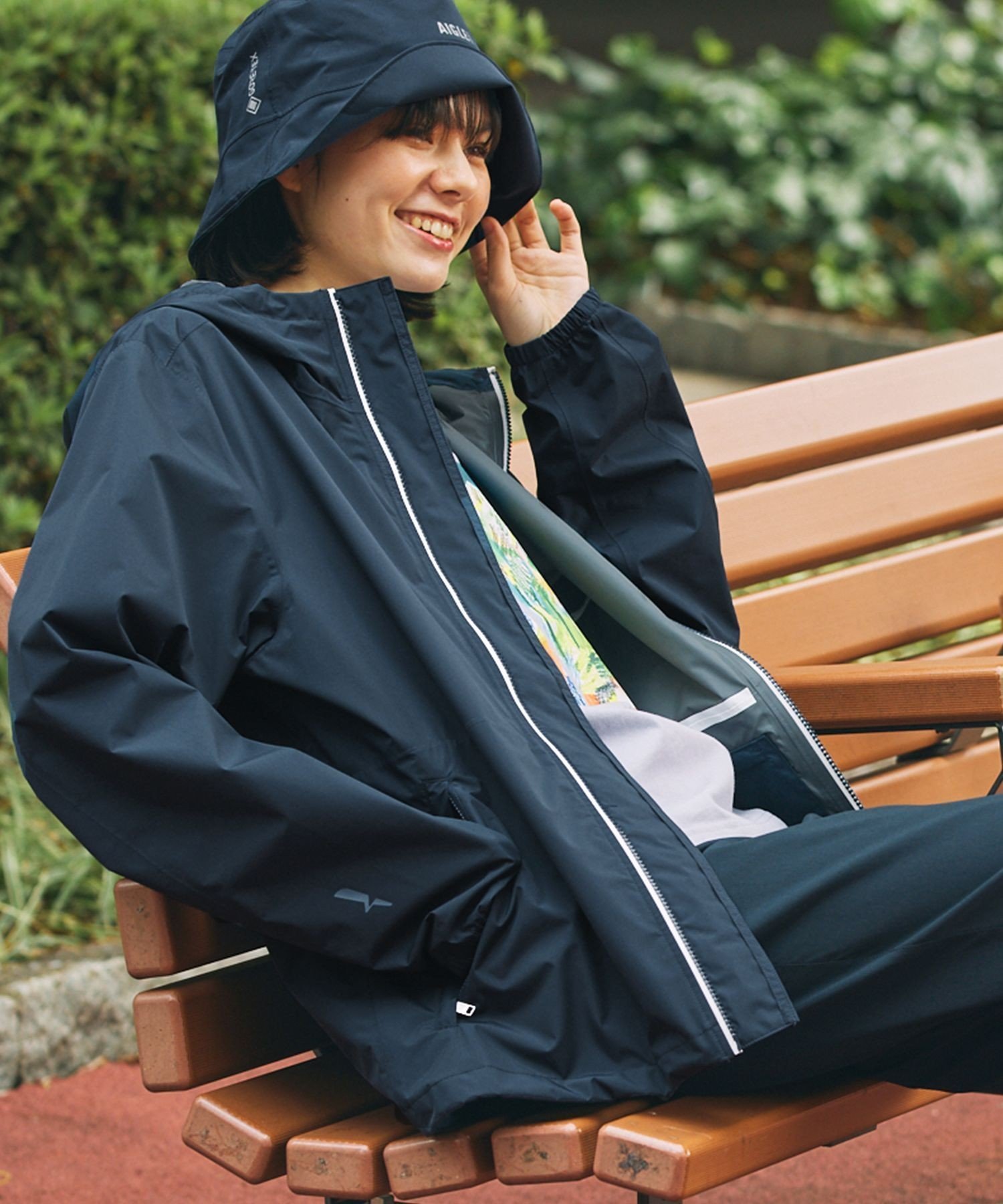 【エーグル/AIGLE】のMTD 防水 撥水 透湿 ポケッタブル 軽量レインパックフーデッドジャケット 人気、トレンドファッション・服の通販 founy(ファニー) 　ファッション　Fashion　レディースファッション　Fashion for Women　アウター　Coat / Outerwear Collection　レディースジャケット・軽アウター　Jackets　軽量　Lightweight, Ultra Light　シリコン　Silicone, Silicone Material　スタイリッシュ　Stylish, Fashionable　ドローストリング　Drawstring, Pull Cord　フロント　Front, Front Design　プリント　Print, Printed Pattern　ポケット　Pocket, Pocket Detail　ポーチ　Pouch, Small Case　 other-1|ID: prp329100004696606 ipo3291000000033916312