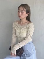 【スナイデル/SNIDEL】のギャザーオフショルチュールトップス 人気、トレンドファッション・服の通販 founy(ファニー) ファッション Fashion レディースファッション Fashion for Women トップス・カットソー Cut & Sew Tops インナー Innerwear カットソー Cut and Sewn Top カーディガン Cardigan, Knitwear ギャザー Gathered, Ruffled シアー Sheer, See-Through ジャケット Jacket, Outerwear ロング Long, Long-Length |ID:prp329100004697237