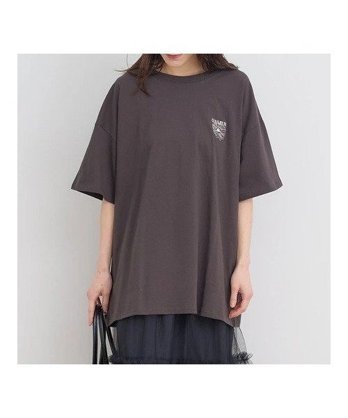 【その他のブランド/Other】のデニムフラワー刺繍Tシャツ インテリア・キッズ・メンズ・レディースファッション・服の通販 founy(ファニー) https://founy.com/ ファッション Fashion レディースファッション Fashion for Women トップス・カットソー Cut & Sew Tops シャツ・ブラウス・オフィスカジュアル Elegant Blouses & Button-Ups ロングTシャツ・Tシャツ Longline T-Shirts & Tees ガーリー Girly, Feminine Style シンプル Simple, Minimal デニム Denim, Jeans Material トレンド Trend, Trending Now フラワー Flower, Floral モチーフ Motif, Design Theme ルーズ Loose, Oversized |ID: prp329100004697259 ipo3291000000033920381