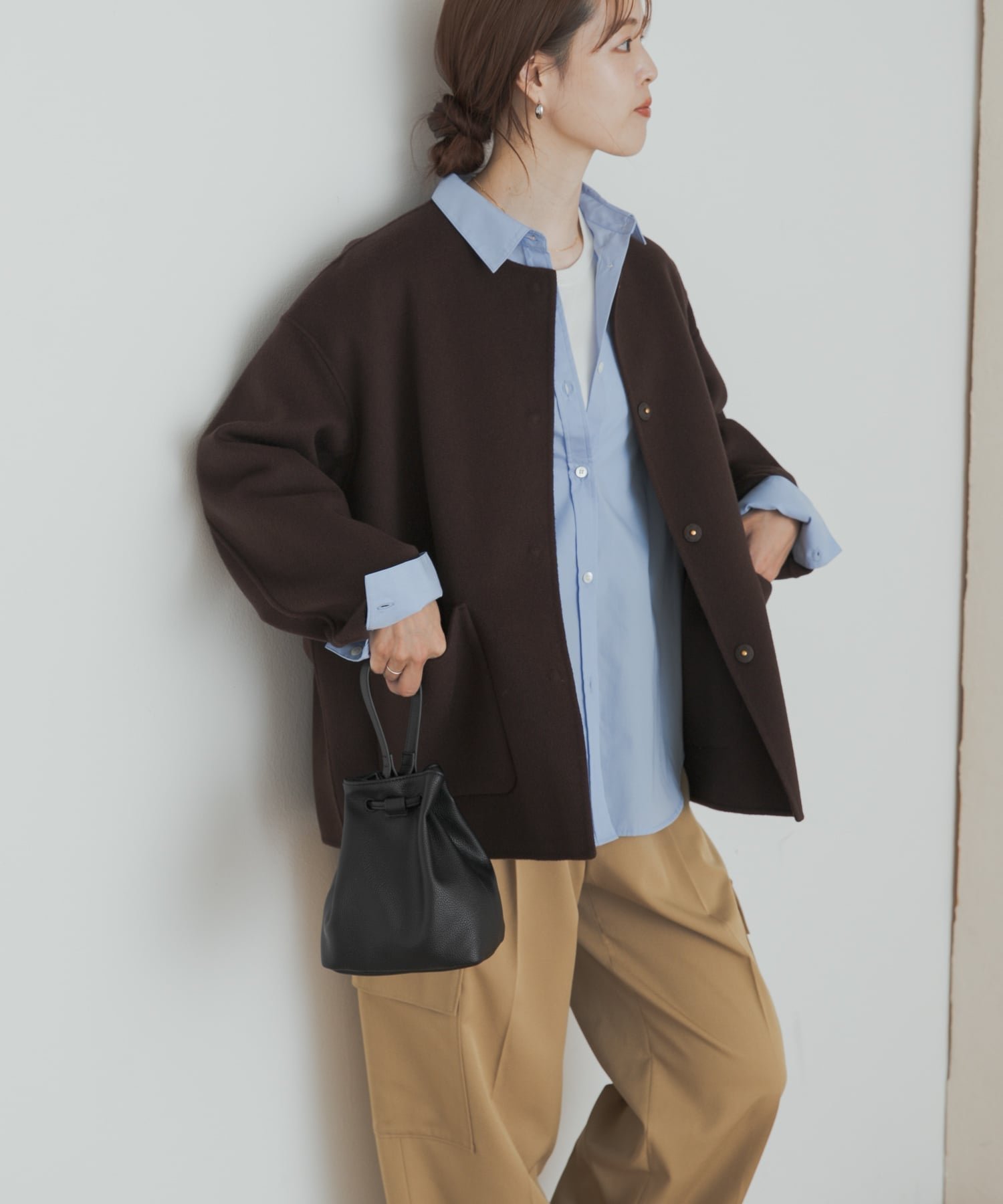 【アーバンリサーチ ドアーズ/URBAN RESEARCH DOORS】のウールリバーノーカーラミドルコート 人気、トレンドファッション・服の通販 founy(ファニー) 　ファッション　Fashion　レディースファッション　Fashion for Women　アウター　Coat / Outerwear Collection　コート・ロングコート・ピーコート　Long Coats, Peacoats & More　シンプル　Simple, Minimal　スマート　Smart, Elegant　タートルネック　Turtleneck, High Neck　フォルム　Silhouette, Form　フラット　Flat, Flat Shoes　マフラー　Scarf, Muffler　ミドル　Middle Length, Mid Height　リラックス　Relax, Relaxed Fit　A/W・秋冬　Autumn/Winter　冬　Winter / This Winter　エレガント 上品　Elegant　2025年　2025　2025-2026秋冬・A/W　Autumn/Winter 2025–26 AW25–26　 other-1|ID: prp329100004697455 ipo3291000000034401100