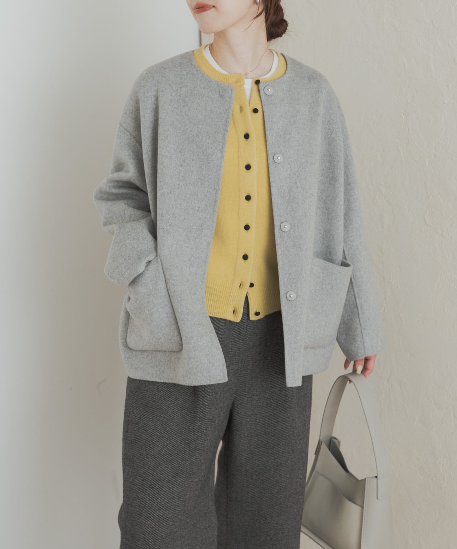 【アーバンリサーチ ドアーズ/URBAN RESEARCH DOORS】のウールリバーノーカーラミドルコート インテリア・キッズ・メンズ・レディースファッション・服の通販 founy(ファニー) ファッション Fashion レディースファッション Fashion for Women アウター Coat / Outerwear Collection コート・ロングコート・ピーコート Long Coats, Peacoats & More シンプル Simple, Minimal スマート Smart, Elegant タートルネック Turtleneck, High Neck フォルム Silhouette, Form フラット Flat, Flat Shoes マフラー Scarf, Muffler ミドル Middle Length, Mid Height リラックス Relax, Relaxed Fit A/W・秋冬 Autumn/Winter 冬 Winter / This Winter エレガント 上品 Elegant 2025年 2025 2025-2026秋冬・A/W Autumn/Winter 2025–26 AW25–26 GRAY|ID: prp329100004697455 ipo3291000000034830178