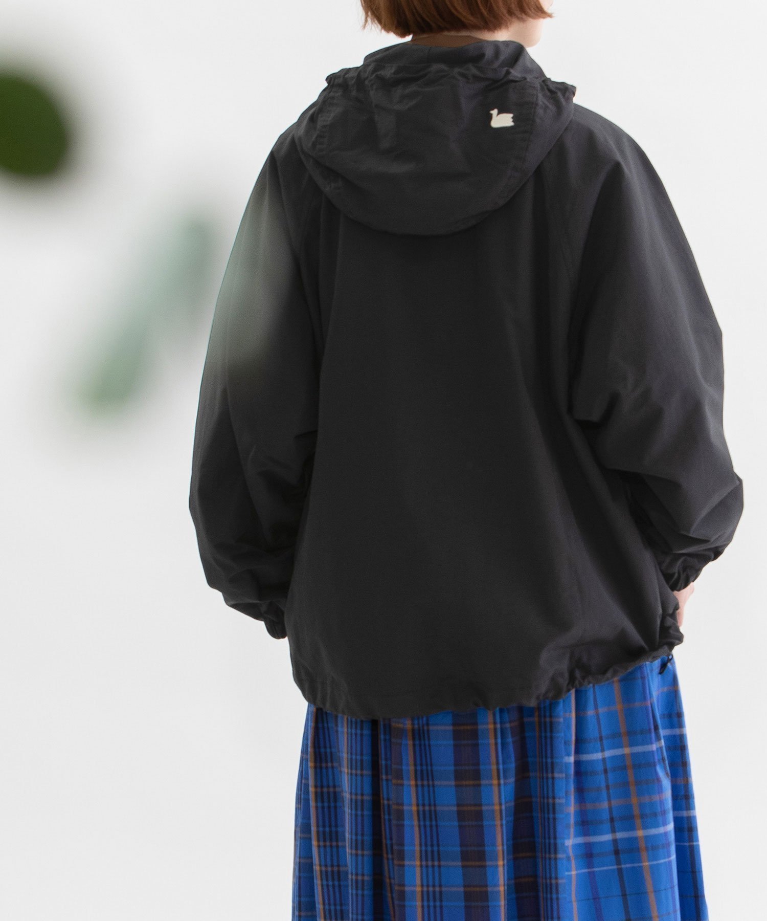 【プードゥドゥ/POU DOU DOU】のマウンテンパーカ インテリア・キッズ・メンズ・レディースファッション・服の通販 founy(ファニー) 　ファッション　Fashion　レディースファッション　Fashion for Women　トップス・カットソー　Cut & Sew Tops　レディースパーカー・カジュアルフーディー　Casual Hoodies & Sweatshirts　シンプル　Simple, Minimal　スマート　Smart, Elegant　バランス　Balance, Style Balance　フォルム　Silhouette, Form　フロント　Front, Front Design　ポケット　Pocket, Pocket Detail　リラックス　Relax, Relaxed Fit　春　Spring　秋　Autumn　ブラック|ID: prp329100004697557 ipo3291000000033921729