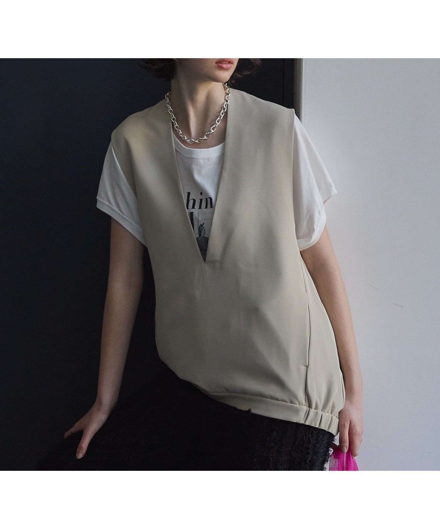 【ガレージ オブ グッド クロージング/GARAGE OF GOOD CLOTHING】のVネックコクーンベスト インテリア・キッズ・メンズ・レディースファッション・服の通販 founy(ファニー) 　ファッション　Fashion　レディースファッション　Fashion for Women　アウター　Coat / Outerwear Collection　トップス・カットソー　Cut & Sew Tops　ベスト&ジレ / 重ね着スタイル　Vests & Gilets　Vネックトップス　V-Neck Tops / V-Cut Neckline Shirts　おすすめ　Recommended / Our Picks　セレモニー　Ceremony　フォーマル　Formal, Dressy　ベスト　Vest, Waistcoat　ポケット　Pocket, Pocket Detail　マニッシュ　Mannish, Boyish　二次会　After Party　入学式　Entrance Ceremony　卒業式　Graduation Ceremony　披露宴　Wedding Reception　結婚式　Wedding　ベージュ|ID: prp329100004697602 ipo3291000000033922083