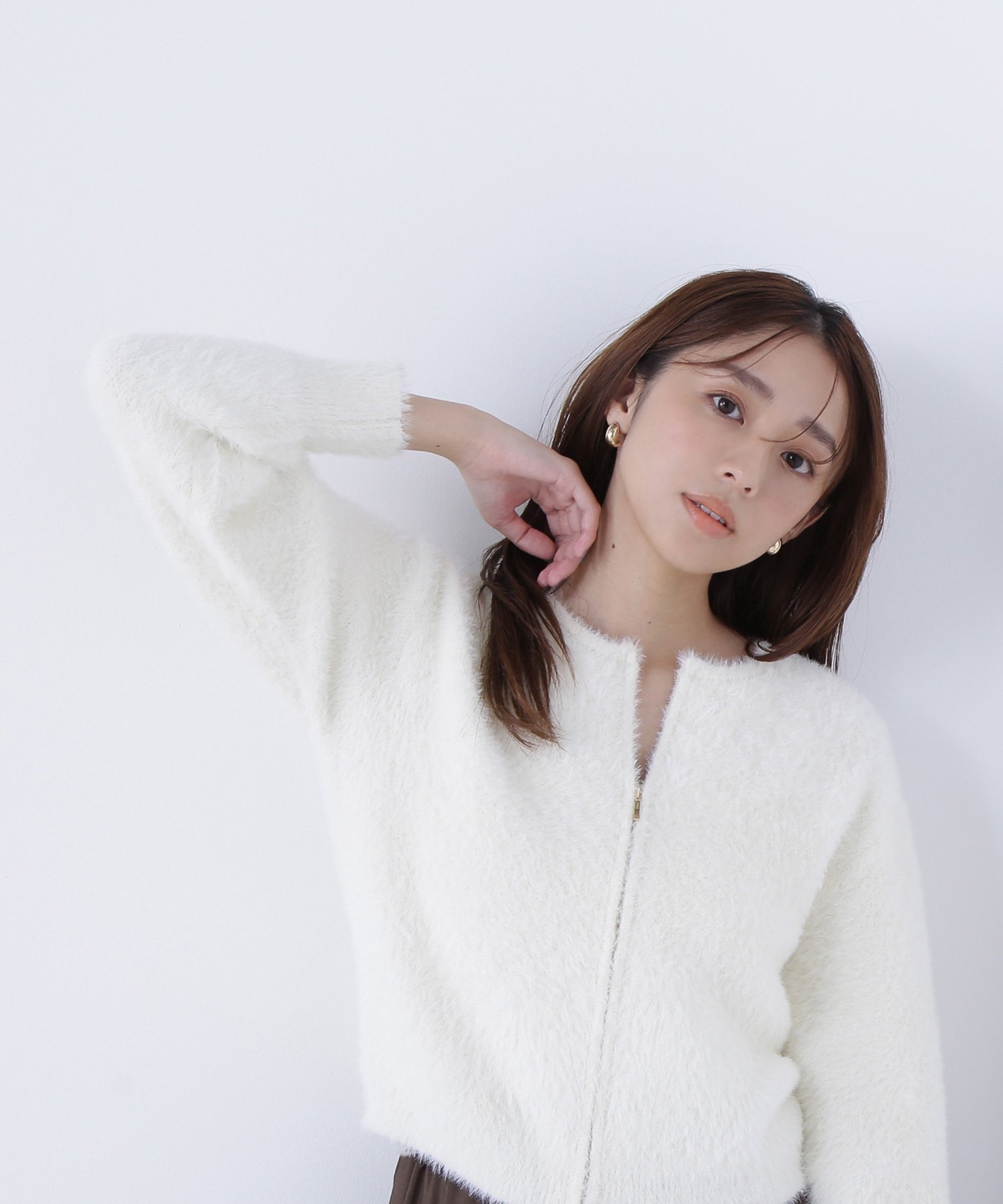 【ナチュラル ビューティー ベーシック/NATURAL BEAUTY BASIC】のヘアリージップカーディガン インテリア・キッズ・メンズ・レディースファッション・服の通販 founy(ファニー) 　ファッション　Fashion　レディースファッション　Fashion for Women　トップス・カットソー　Cut & Sew Tops　カーディガン・羽織り　Layered Style Cardigans　カーディガン　Cardigan, Knitwear　コンパクト　Compact, Small Size　バランス　Balance, Style Balance　オフホワイト1|ID: prp329100004697620 ipo3291000000033922207