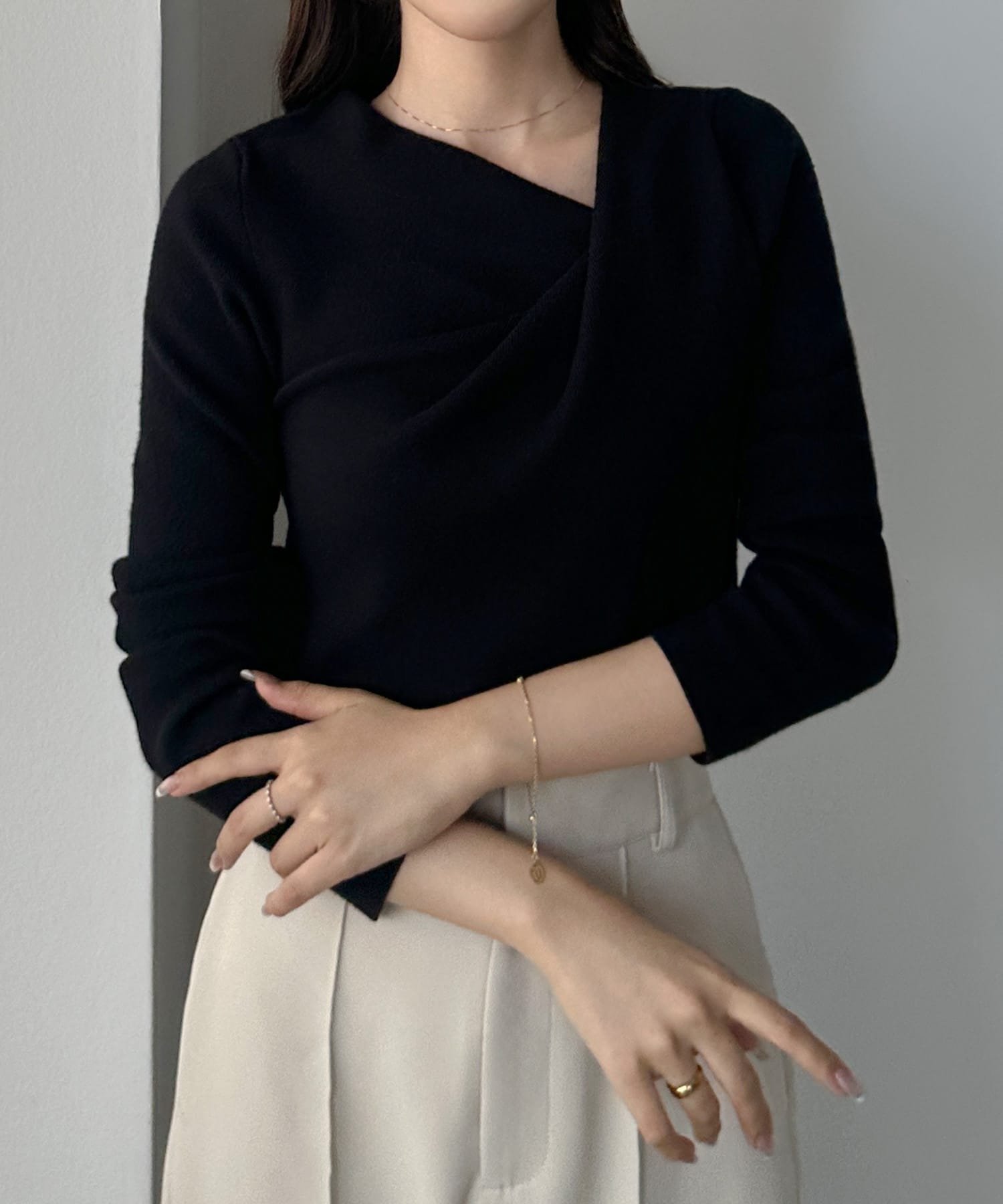 【ジュノア/JUNOAH】のLouere ドレープアシメネックニットトップス 人気、トレンドファッション・服の通販 founy(ファニー) 　ファッション　Fashion　レディースファッション　Fashion for Women　トップス・カットソー　Cut & Sew Tops　ニット　Knit Tops & Sweaters　 other-1|ID: prp329100004697659 ipo3291000000033922495