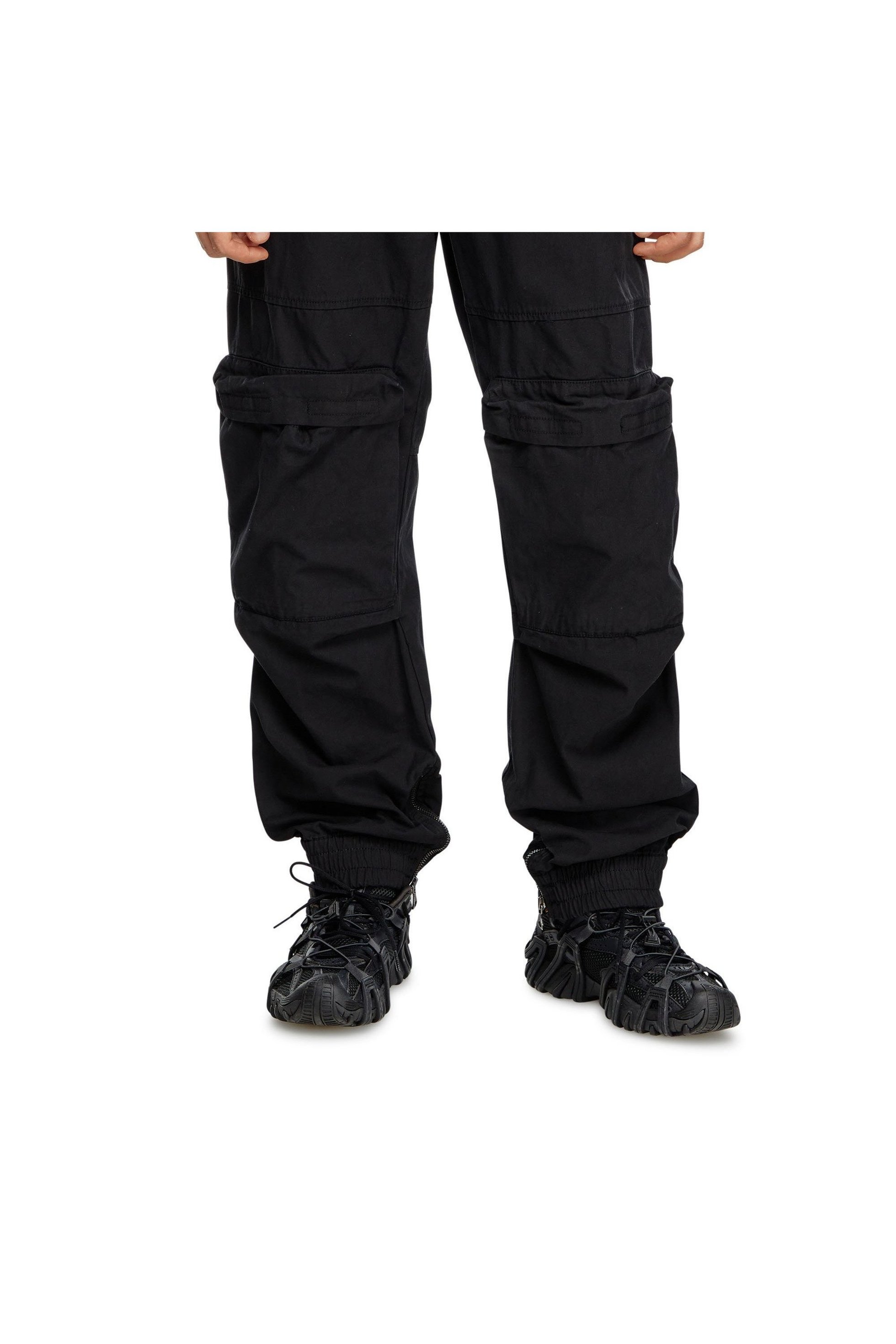 【ディーゼル/DIESEL / MEN】のメンズ パンツ インテリア・キッズ・メンズ・レディースファッション・服の通販 founy(ファニー) 　ファッション　Fashion　メンズファッション　Fashion for Men　ボトムス　Bottoms　エンブロイダリー　Embroidery Design　オーバル　Oval Design　フィット　Fit, Slim Fit　フロント　Front, Front Design　ポケット　Pocket, Pocket Detail　メンズ　Men's, Menswear　ブラック|ID: prp329100004697959 ipo3291000000034088922