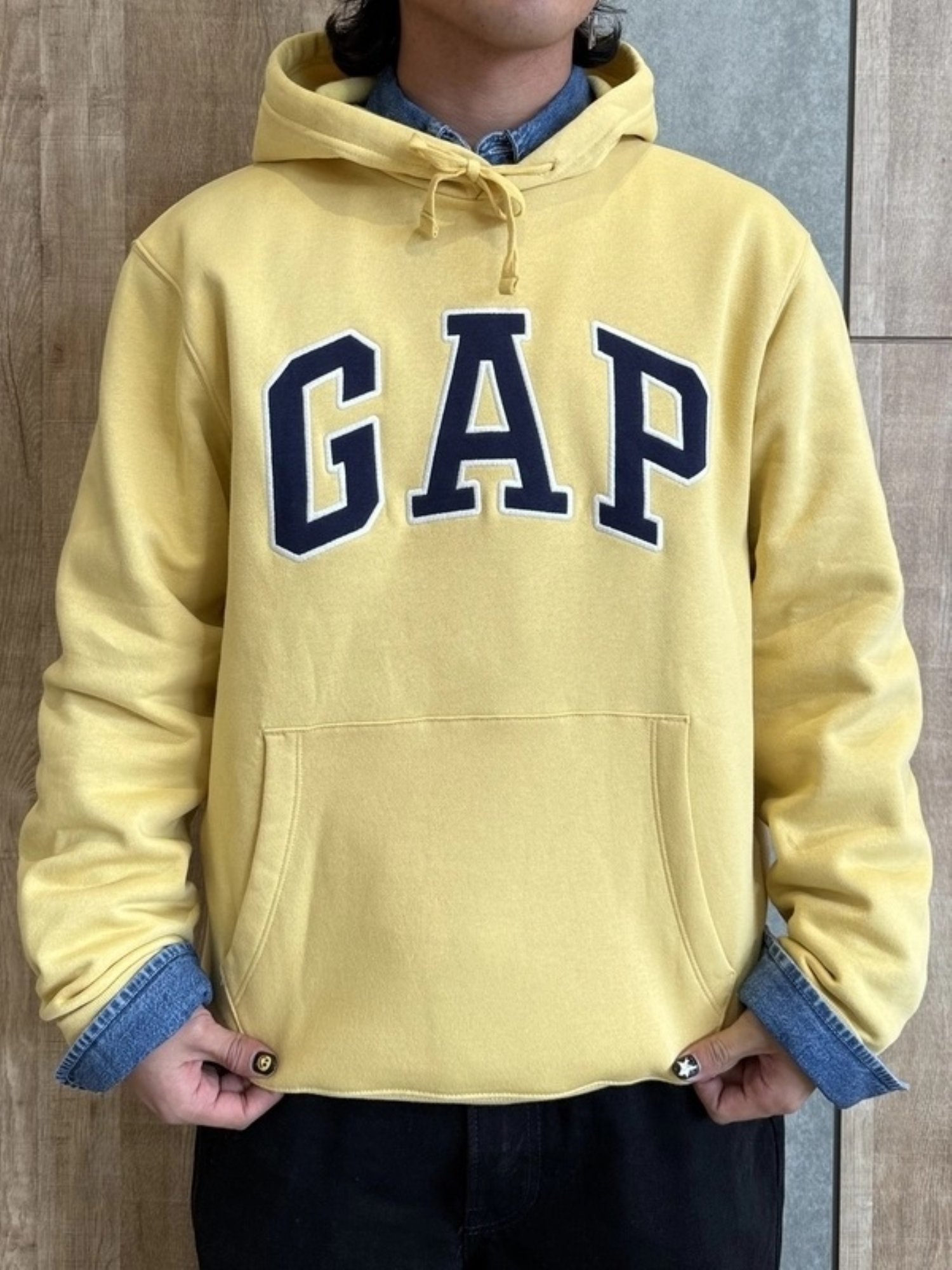 【ギャップ/GAP】のリラックス GAPロゴパーカー インテリア・キッズ・メンズ・レディースファッション・服の通販 founy(ファニー)  ファッション Fashion レディースファッション Fashion for Women トップス・カットソー Cut & Sew Tops レディースパーカー・カジュアルフーディー Casual Hoodies & Sweatshirts お家時間・ステイホーム Stay Home / At Home ショルダー Shoulder, Shoulder Strap ドロップ Drop Shoulder, Dropped Style パーカー Hoodie, Parka フロント Front, Front Design ポケット Pocket, Pocket Detail リラックス Relax, Relaxed Fit FRENCH_ALMOND|ID: prp329100004698765 ipo3291000000034357156