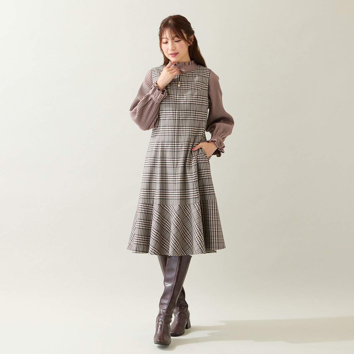 【ローズティアラ/Rose Tiara】のMIXチェックジャンパースカート インテリア・キッズ・メンズ・レディースファッション・服の通販 founy(ファニー) 　ファッション　Fashion　レディースファッション　Fashion for Women　スカート　Skirts　チェック　Check, Plaid, Tartan　フロント　Front, Front Design　ポケット　Pocket, Pocket Detail　秋　Autumn　A/W・秋冬　Autumn/Winter　ベージュ|ID: prp329100004699034 ipo3291000000033931012