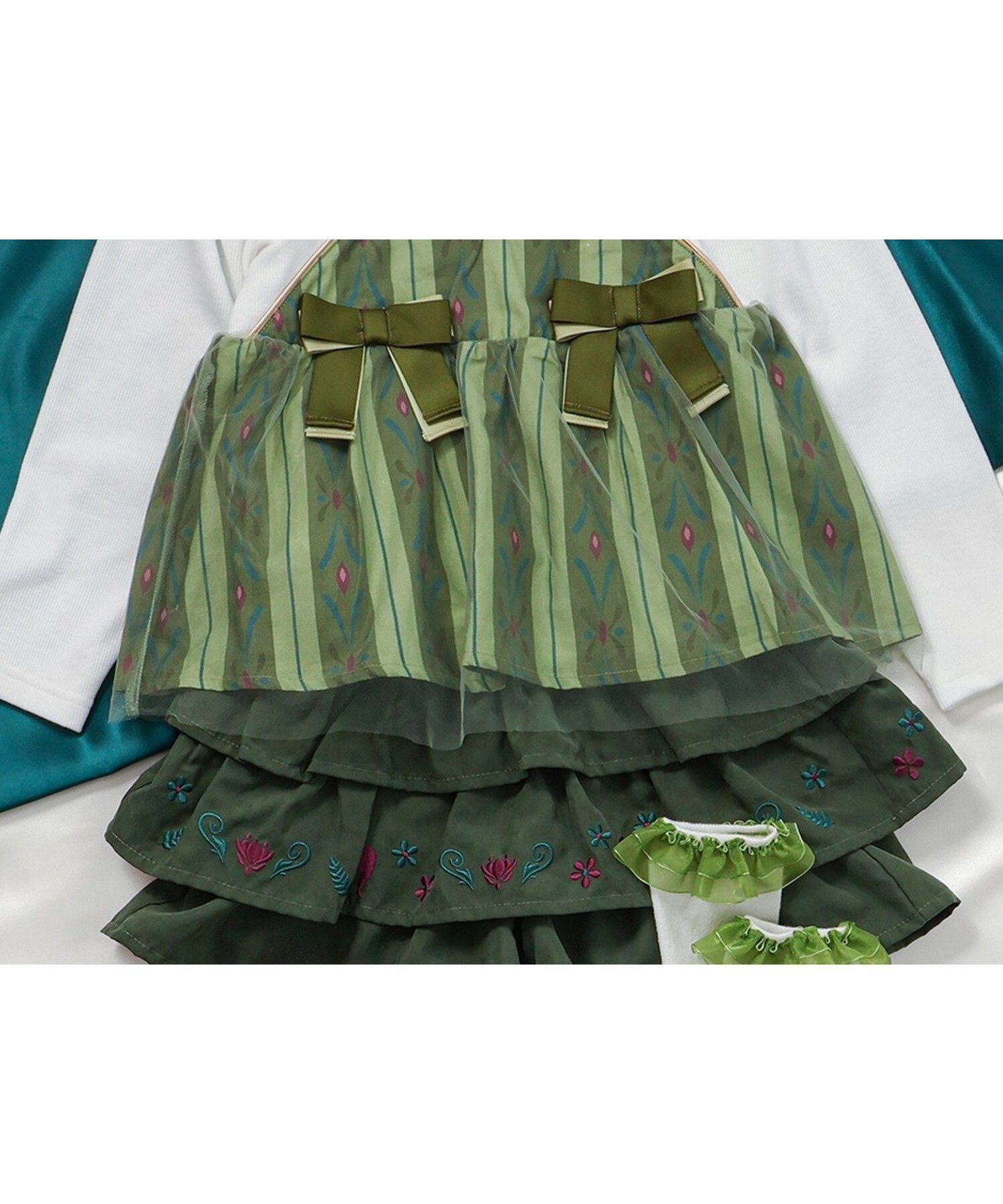 【エフオー オンラインストア/F.O.Online Store / KIDS】のディズニーキャラクターペプラムトップス インテリア・キッズ・メンズ・レディースファッション・服の通販 founy(ファニー) 　ファッション　Fashion　キッズファッション　Fashion for Kids　トップス・カットソー　Cut & Sew Tops　おすすめ　Recommended / Our Picks　キャラクター　Character, Licensed Characters　コレクション　Collection, Seasonal Line　シンプル　Simple, Minimal　セットアップ　Set-Up, Coordinated Outfit　チュニック　Tunic, Long Top　ボトム　Bottoms, Lower Wear　アイボリー|ID: prp329100004699369 ipo3291000000034112724