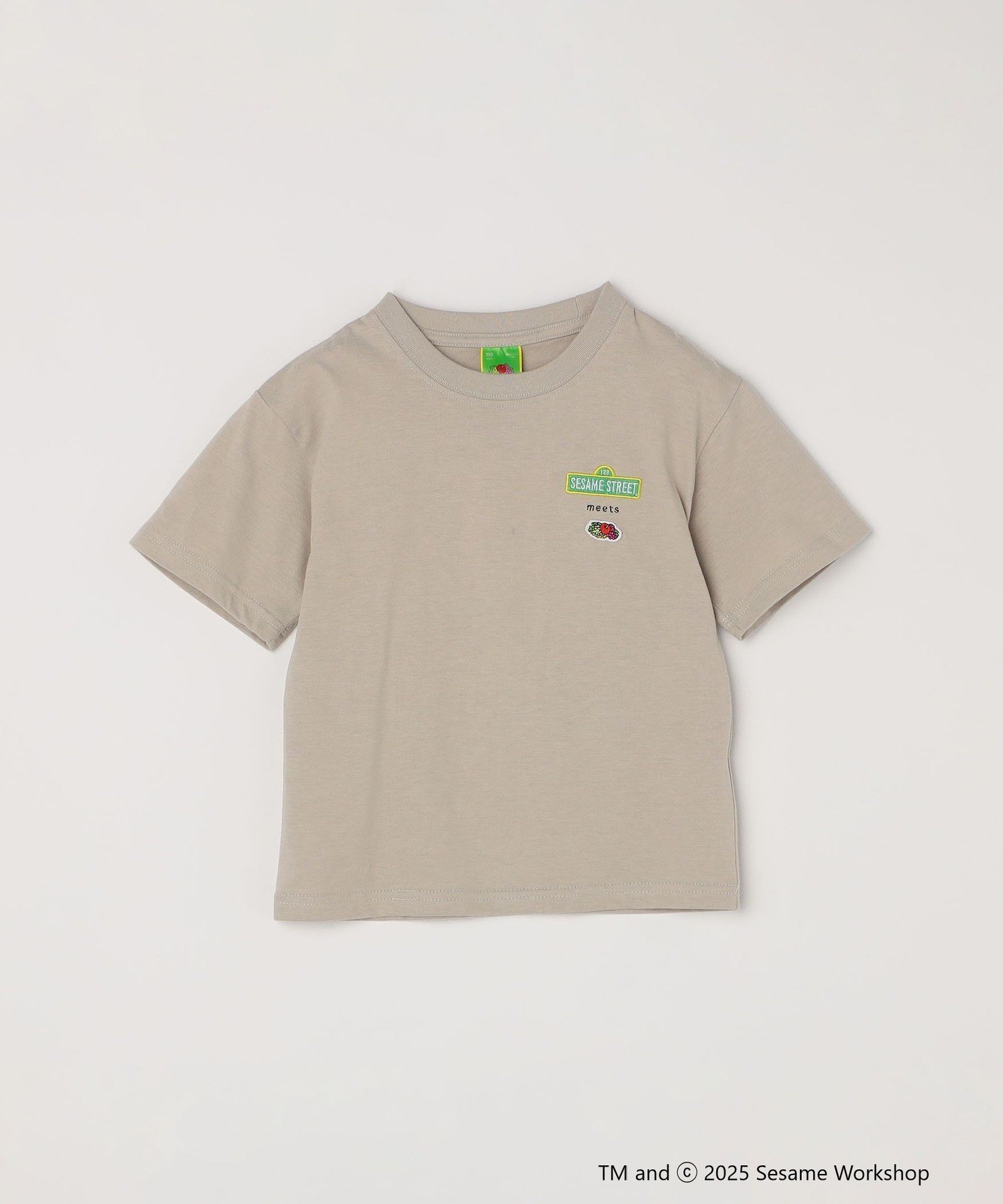 【シップス/SHIPS / KIDS】のFRUIT OF THE LOOM SESAME STREET プリント Tシャツ インテリア・キッズ・メンズ・レディースファッション・服の通販 founy(ファニー) 　ファッション　Fashion　キッズファッション　Fashion for Kids　アウトドア　Outdoor Clothing　アンダー　Underwear Essentials　キャラクター　Character, Licensed Characters　グラフィック　Graphic, Graphic Design　トレンド　Trend, Trending Now　フロント　Front, Front Design　プリント　Print, Printed Pattern　ロング　Long, Long-Length　夏　Summer　春　Spring　S/S・春夏　SS, Spring/Summer, Warm Season　ライトグレー|ID: prp329100004699429 ipo3291000000033933214