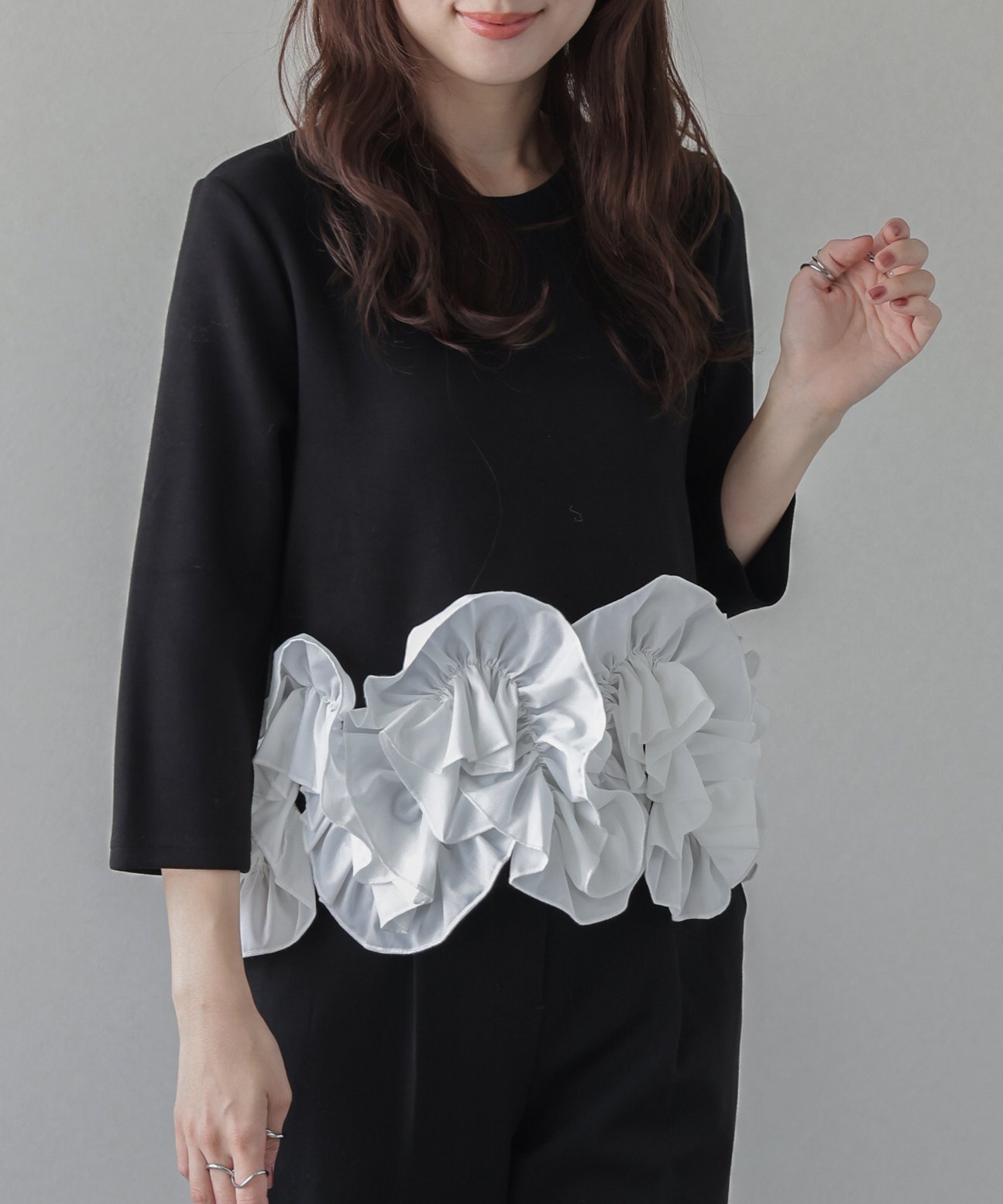 【ラジュール/Lajour】の裾フリルドッキングトップス 人気、トレンドファッション・服の通販 founy(ファニー) 　ファッション　Fashion　レディースファッション　Fashion for Women　トップス・カットソー　Cut & Sew Tops　2025年　2025　2025-2026秋冬・A/W　Autumn/Winter 2025–26 AW25–26　スラックス　Slacks, Dress Pants　タイトスカート　Pencil Skirt, Tight Skirt　デニム　Denim, Jeans Material　フェミニン　Feminine, Girly　フリル　Frill, Ruffle　 other-1|ID: prp329100004701060 ipo3291000000034007456