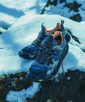 【ゴースローキャラバン/go slow caravan】のFLOWER MOUNTAIN × NANGA フラワーマウンテン YAMANO3 (MENS/WOMENS) 人気、トレンドファッション・服の通販 founy(ファニー) ファッション Fashion レディースファッション Fashion for Women アウトドア Outdoor Clothing グラデーション Gradient, Ombre ジャケット Jacket, Outerwear スニーカー Sneakers, Trainers ダウン Down, Puffer フラワー Flower, Floral ラバー Rubber, Rubber Sole |ID:prp329100004701523