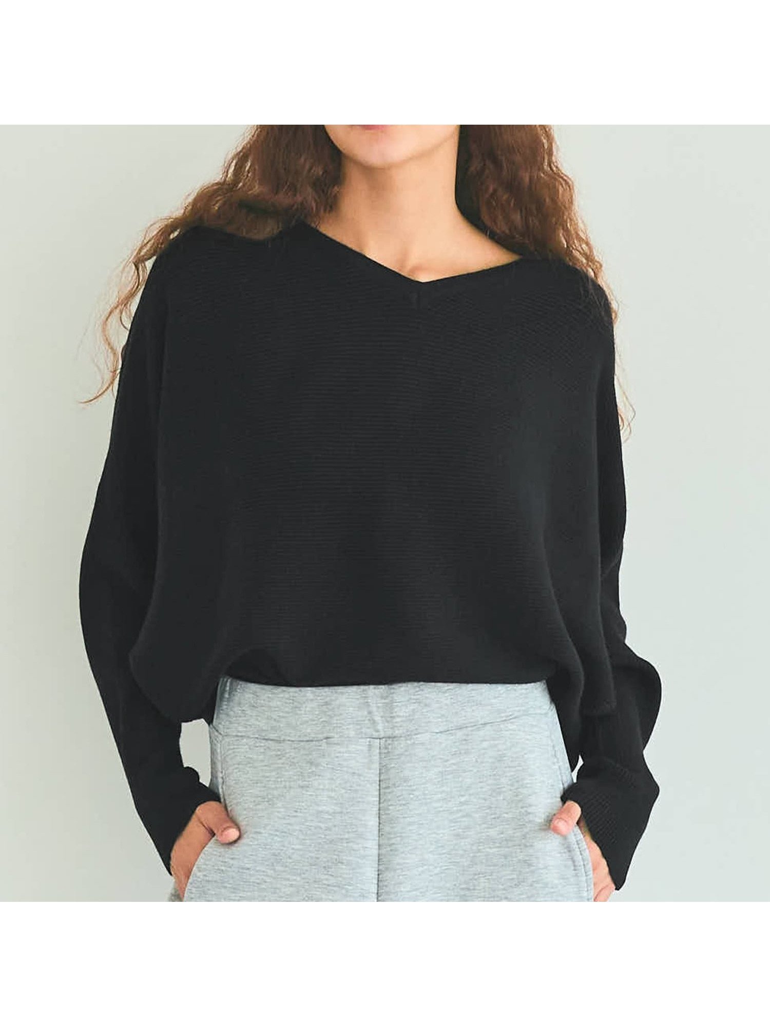 【コカ/COCA】のドルマンスリーブVネックニット インテリア・キッズ・メンズ・レディースファッション・服の通販 founy(ファニー) 　ファッション　Fashion　レディースファッション　Fashion for Women　トップス・カットソー　Cut & Sew Tops　ニット　Knit Tops & Sweaters　Vネックトップス　V-Neck Tops / V-Cut Neckline Shirts　シンプル　Simple, Minimal　長袖　Long Sleeve, Full Sleeve　パープル　Purple, Violet　ベーシック　Basic, Essential　ポケット　Pocket, Pocket Detail　無地　Plain, Solid Color　ロング　Long, Long-Length　おすすめ　Recommended / Our Picks　エレガント 上品　Elegant　2025年　2025　2025-2026秋冬・A/W　Autumn/Winter 2025–26 AW25–26　Black|ID: prp329100004701973 ipo3291000000034105153