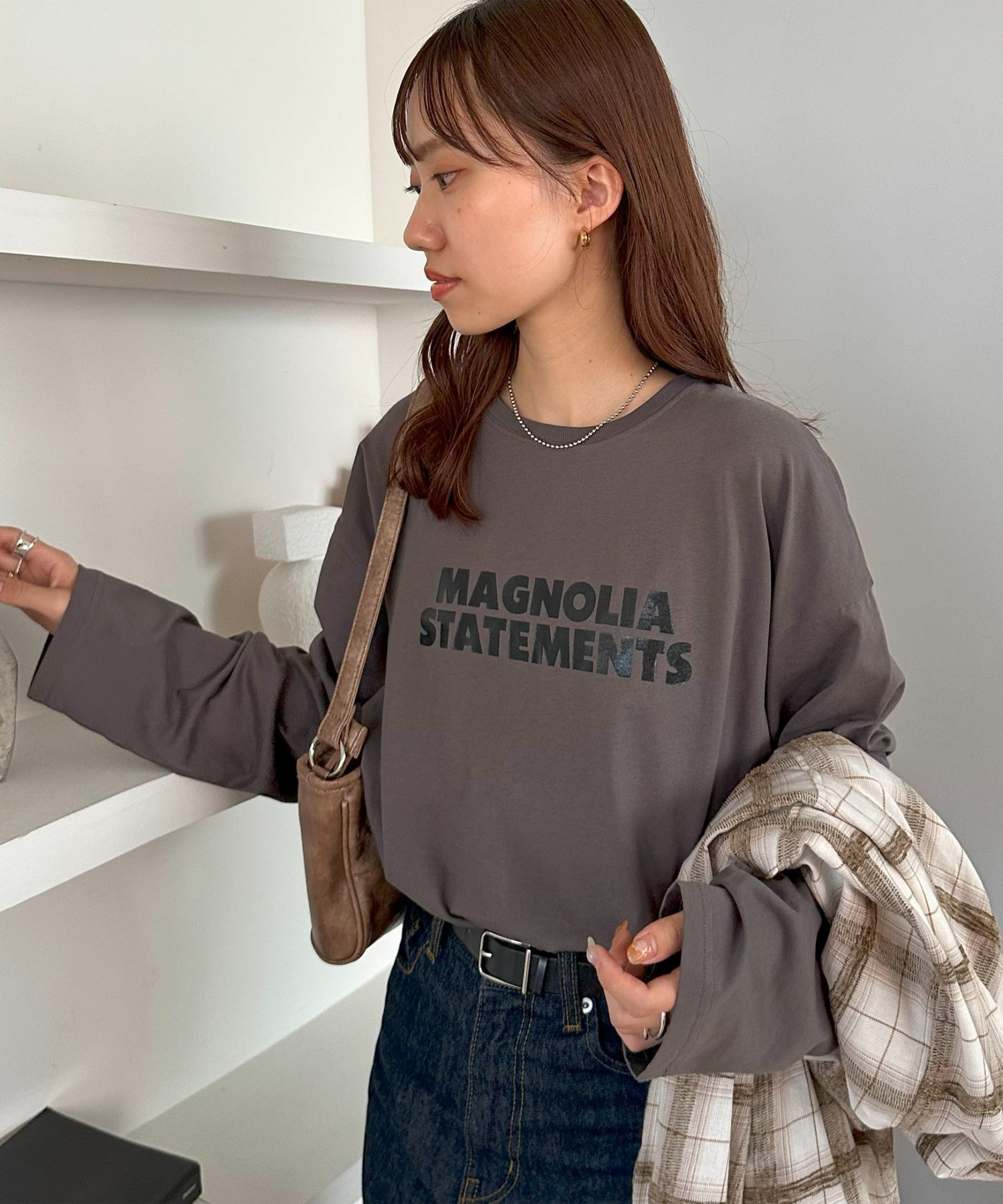 【ディスコート/Discoat】の【ユニセックス】MAGNOLIAロゴロンT インテリア・キッズ・メンズ・レディースファッション・服の通販 founy(ファニー) 　ファッション　Fashion　レディースファッション　Fashion for Women　トップス・カットソー　Cut & Sew Tops　ロングTシャツ・Tシャツ　Longline T-Shirts & Tees　インナー　Innerwear　コンパクト　Compact, Small Size　シンプル　Simple, Minimal　ジャケット　Jacket, Outerwear　ビッグ　Big, Oversized　ワイド　Wide, Wide Fit　チャコールグレー|ID: prp329100004702138 ipo3291000000034000083