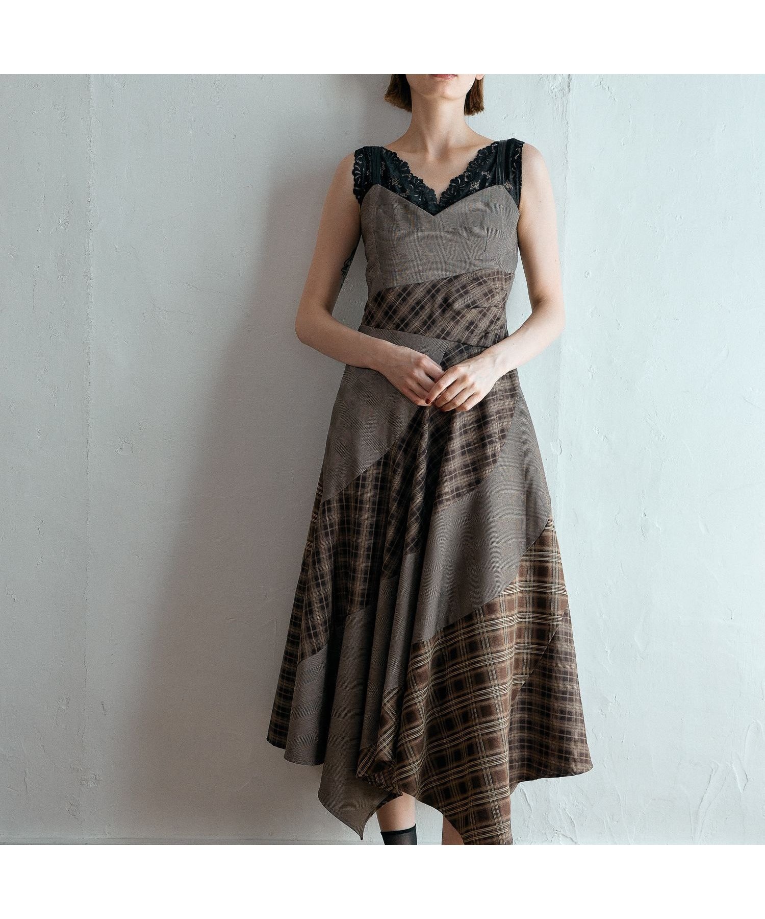 【ミスティ ウーマン/mysty woman】の切り替えチェックキャミワンピース 人気、トレンドファッション・服の通販 founy(ファニー) 　ファッション　Fashion　レディースファッション　Fashion for Women　ワンピース　Dresses　キャミソールワンピース　Camisole Dresses　おすすめ　Recommended / Our Picks　インナー　Innerwear　カシュクール　Wrap Design　キャミワンピース　Cami Dress, Slip Dress　シャーリング　Shirring, Ruched　ショート　Short, Short Length　スリット　Slit, Slit Detail　チェック　Check, Plaid, Tartan　バイアス　Bias, Diagonal Cut　フェイクレザー　Faux Leather, PU Leather　フレア　Flare, Flared　ラップ　Wrap, Wrap Design　ロング　Long, Long-Length　 other-1|ID: prp329100004702343 ipo3291000000033954059