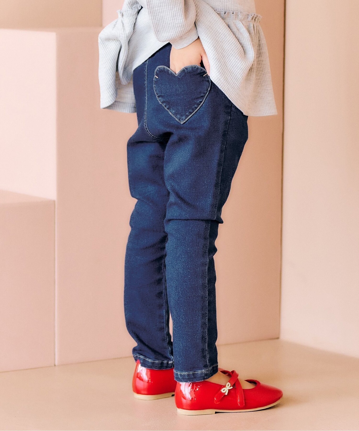 【エフオー オンラインストア/F.O.Online Store / KIDS】のハート刺繍スリムきゅんパンツ 10分丈 インテリア・キッズ・メンズ・レディースファッション・服の通販 founy(ファニー) 　ファッション　Fashion　キッズファッション　Fashion for Kids　ボトムス　Bottoms　スリム　Slim, Slim Fit　ネイビーブルー|ID: prp329100004702692 ipo3291000000034119943
