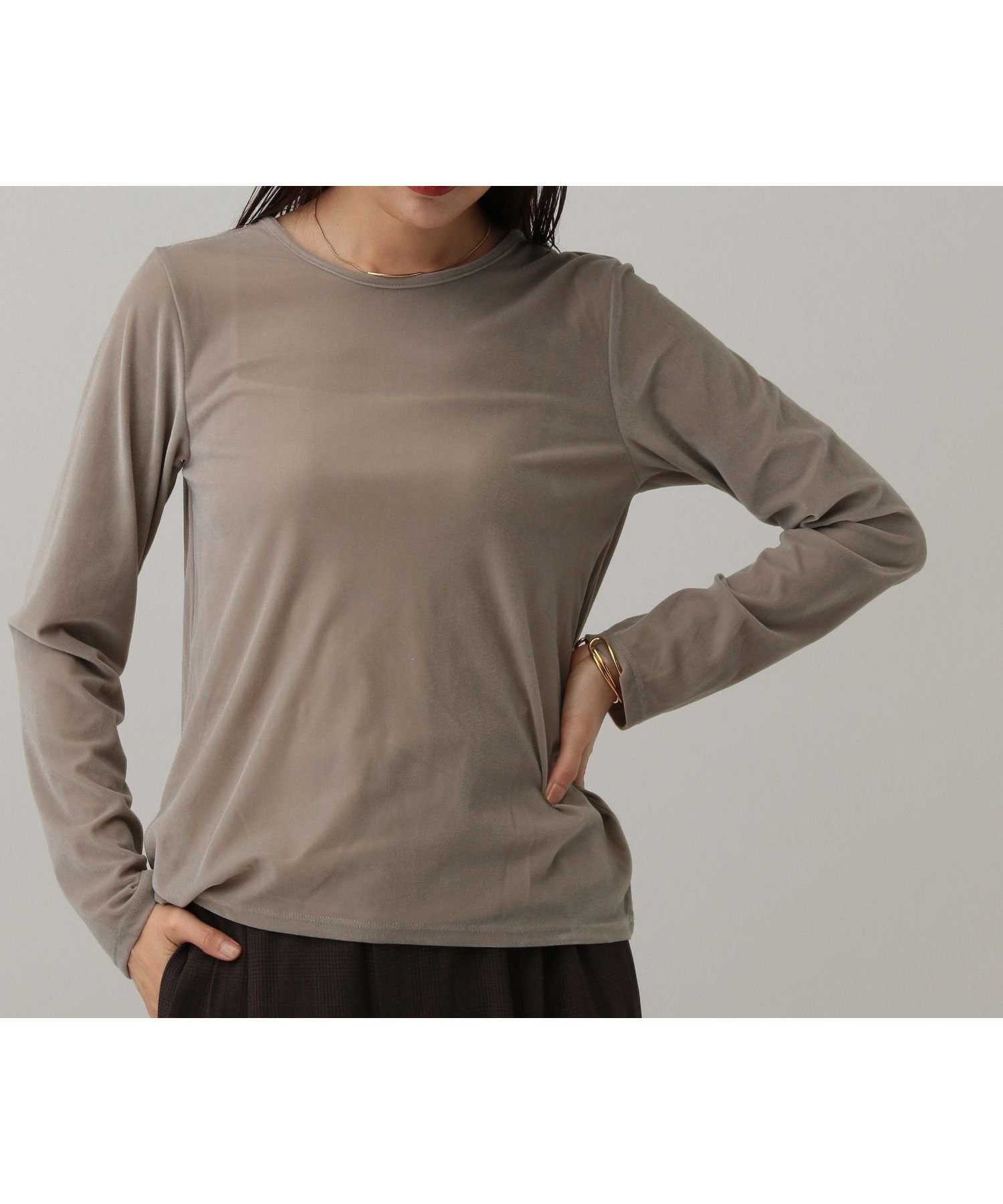 【グローバルワーク/GLOBAL WORK】のMATINEE LINE/シアーベロア長袖T/598082 インテリア・キッズ・メンズ・レディースファッション・服の通販 founy(ファニー) 　ファッション　Fashion　レディースファッション　Fashion for Women　トップス・カットソー　Cut & Sew Tops　ベロアトップス　Velour Tops / Velvet-Look Items　おすすめ　Recommended / Our Picks　インナー　Innerwear　キャミ　Camisole, Cami Top　コンパクト　Compact, Small Size　ジャケット　Jacket, Outerwear　タンク　Tank Top, Sleeveless Top　フラット　Flat, Flat Shoes　ベロア　Velour, Soft Velvet　ベーシック　Basic, Essential　ロング　Long, Long-Length　エレガント 上品　Elegant　長袖　Long Sleeve, Full Sleeve　グレージュ51|ID: prp329100004702750 ipo3291000000034022455