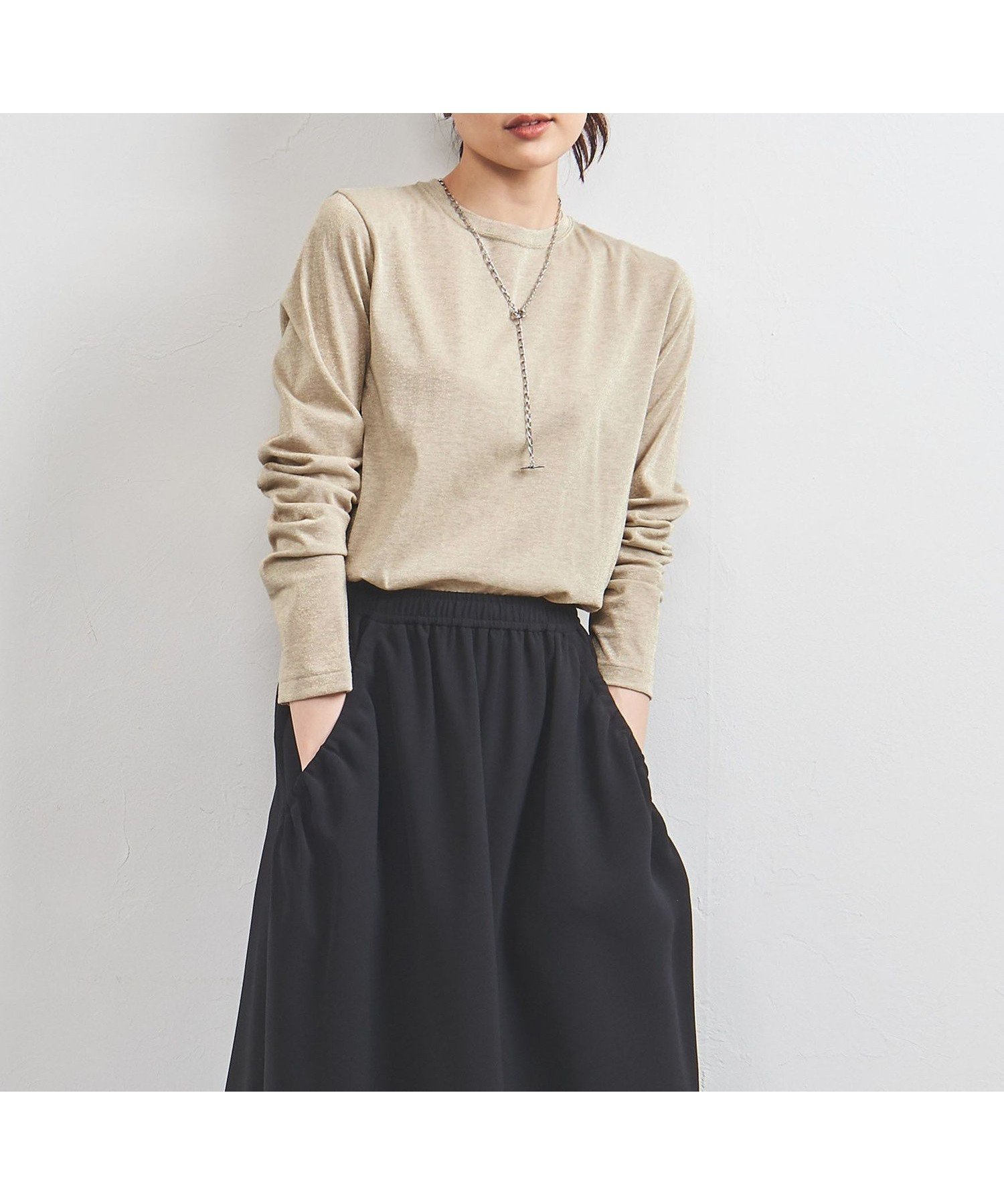 【ユナイテッドアローズ/UNITED ARROWS】のラメ ロングスリーブ カットソー インテリア・キッズ・メンズ・レディースファッション・服の通販 founy(ファニー) 　ファッション　Fashion　レディースファッション　Fashion for Women　トップス・カットソー　Cut & Sew Tops　カットソー・ベーシックTシャツ　Cut-and-Sewn Tops / Stretch Tees & Basics　おすすめ　Recommended / Our Picks　インナー　Innerwear　カットソー　Cut and Sewn Top　ギャザー　Gathered, Ruffled　コンパクト　Compact, Small Size　シンプル　Simple, Minimal　ジャケット　Jacket, Outerwear　スリーブ　Sleeve, Long Sleeve / Short Sleeve　ベスト　Vest, Waistcoat　ボトム　Bottoms, Lower Wear　ロング　Long, Long-Length　ワイド　Wide, Wide Fit　エレガント 上品　Elegant　GOLD|ID: prp329100004702905 ipo3291000000035032178