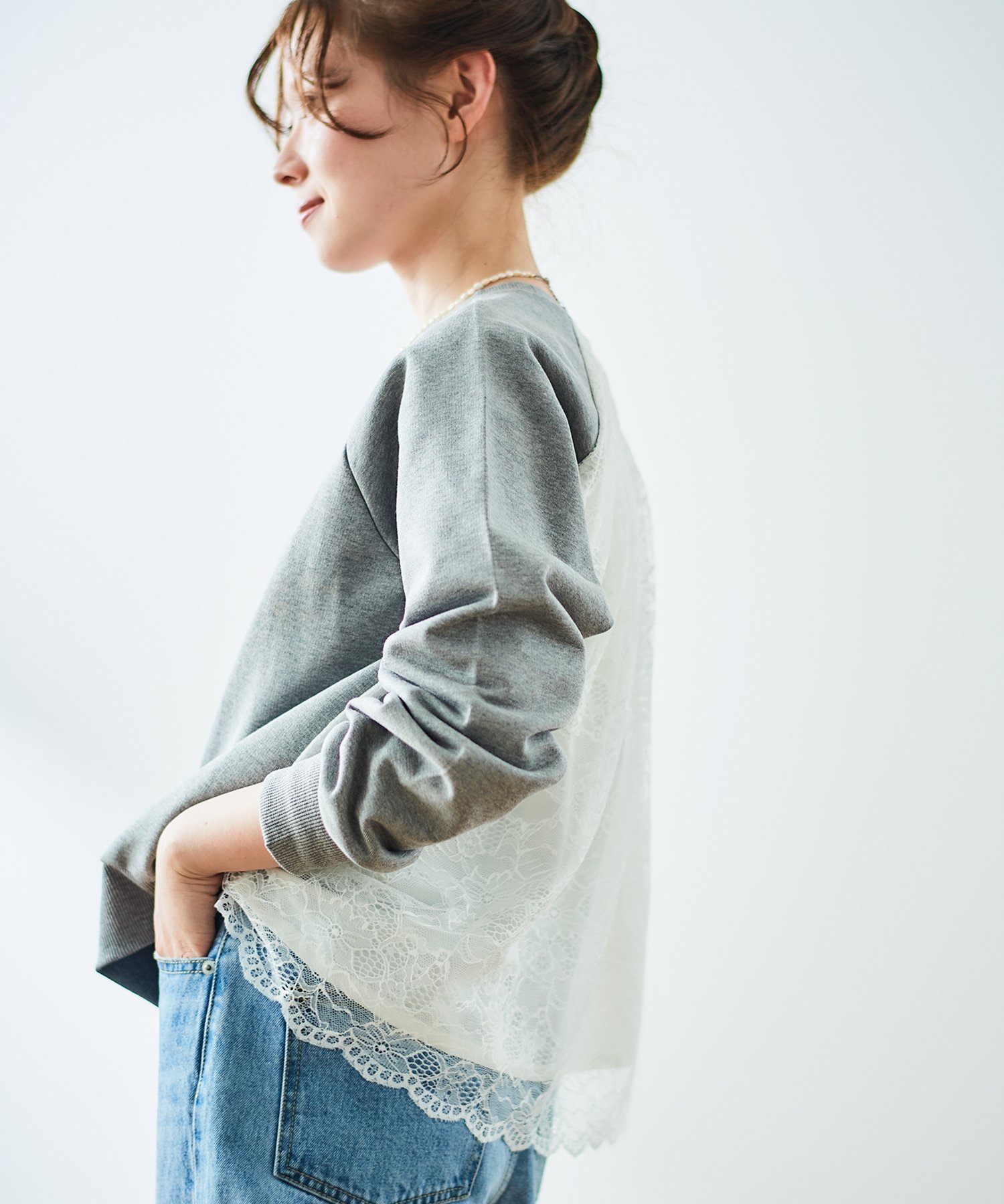 【ルクールブラン/le.coeur blanc】の《手洗い可能》バックレーススウェットプルオーバー 人気、トレンドファッション・服の通販 founy(ファニー) 　ファッション　Fashion　レディースファッション　Fashion for Women　トップス・カットソー　Cut & Sew Tops　レディースパーカー・カジュアルフーディー　Casual Hoodies & Sweatshirts　カジュアルプルオーバー・ニットトップス　Pullovers & Knit Tops / Casual Pullovers　スウェット・クルーネックトップス　Sweatshirts & Crewnecks / Relaxed Fit Sweat Tops　おすすめ　Recommended / Our Picks　シアー　Sheer, See-Through　ラッセル　Raschel, Raschel Lace　レース　Lace, Lace Fabric　エレガント 上品　Elegant　無地　Plain, Solid Color　 other-1|ID: prp329100004702947 ipo3291000000033960879