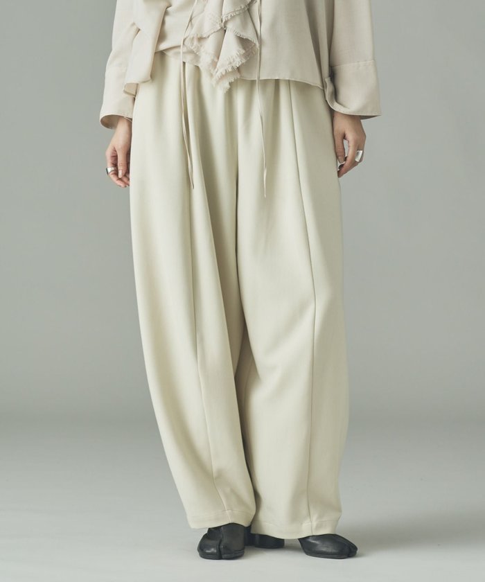 【カレンソロジー/Curensology】のダブルクロスドロストパンツ インテリア・キッズ・メンズ・レディースファッション・服の通販 founy(ファニー) https://founy.com/ ファッション Fashion レディースファッション Fashion for Women パンツ Pants & Trousers エレガント 上品 Elegant ストレッチ Stretch, Stretchy Fabric ドローコード Drawcord, Drawstring Cord フィット Fit, Slim Fit ポケット Pocket, Pocket Detail 日本製 Made In Japan |ID: prp329100004703096 ipo3291000000034453392