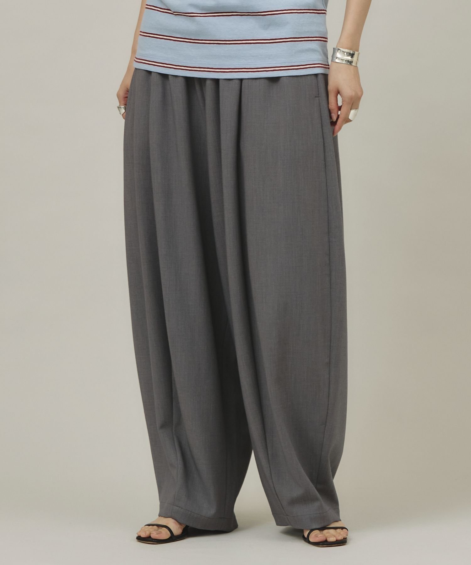 【カレンソロジー/Curensology】のダブルクロスドロストパンツ インテリア・キッズ・メンズ・レディースファッション・服の通販 founy(ファニー) ファッション Fashion レディースファッション Fashion for Women パンツ Pants & Trousers エレガント 上品 Elegant ストレッチ Stretch, Stretchy Fabric ドローコード Drawcord, Drawstring Cord フィット Fit, Slim Fit ポケット Pocket, Pocket Detail 日本製 Made In Japan グレー15|ID: prp329100004703096 ipo3291000000034453396