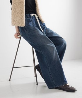 【アーバンリサーチ/URBAN RESEARCH】のデニムイージーワイドパンツ 人気、トレンドファッション・服の通販 founy(ファニー) ファッション Fashion レディースファッション Fashion for Women パンツ Pants & Trousers 2025年 2025 2025-2026秋冬・A/W Autumn/Winter 2025–26 AW25–26 冬 Winter / This Winter おすすめ Recommended / Our Picks シューズ Shoes, Footwear シンプル Simple, Minimal スニーカー Sneakers, Trainers デニム Denim, Jeans Material フロント Front, Front Design リラックス Relax, Relaxed Fit ルーズ Loose, Oversized ワイド Wide, Wide Fit A/W・秋冬 Autumn/Winter |ID:prp329100004703152