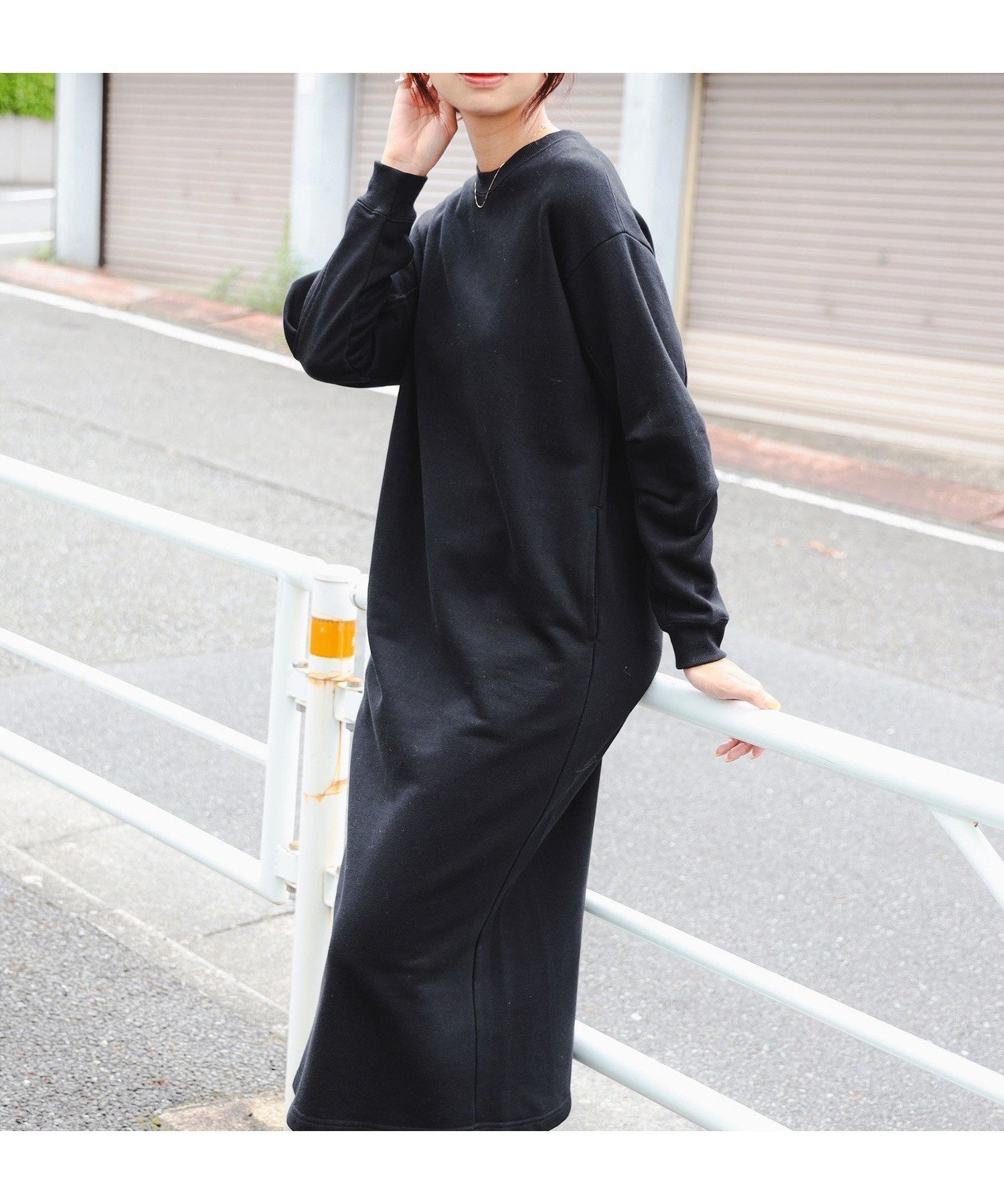 【ビーミングライフストアバイビームス/B:MING LIFE STORE by BEAMS】の【+10%ポイントバック!】袖フォルム 裏毛 ワンピース(S~M) 25AW 秋冬 ロングシーズン インテリア・キッズ・メンズ・レディースファッション・服の通販 founy(ファニー) 　ファッション　Fashion　レディースファッション　Fashion for Women　ワンピース　Dresses　アクセサリー　Fashion Accessories　ウェーブ　Wavy Pattern　シンプル　Simple, Minimal　スウェット / スエット　Sweatshirt, Sweatwear　スカーフ　Scarf, Neckwear　フォルム　Silhouette, Form　ポケット　Pocket, Pocket Detail　ロング　Long, Long-Length　A/W・秋冬　Autumn/Winter　再入荷　Restock / Back in Stock　おすすめ　Recommended / Our Picks　エレガント 上品　Elegant　2025年　2025　2025-2026秋冬・A/W　Autumn/Winter 2025–26 AW25–26　BLACK|ID: prp329100004703890 ipo3291000000033967923