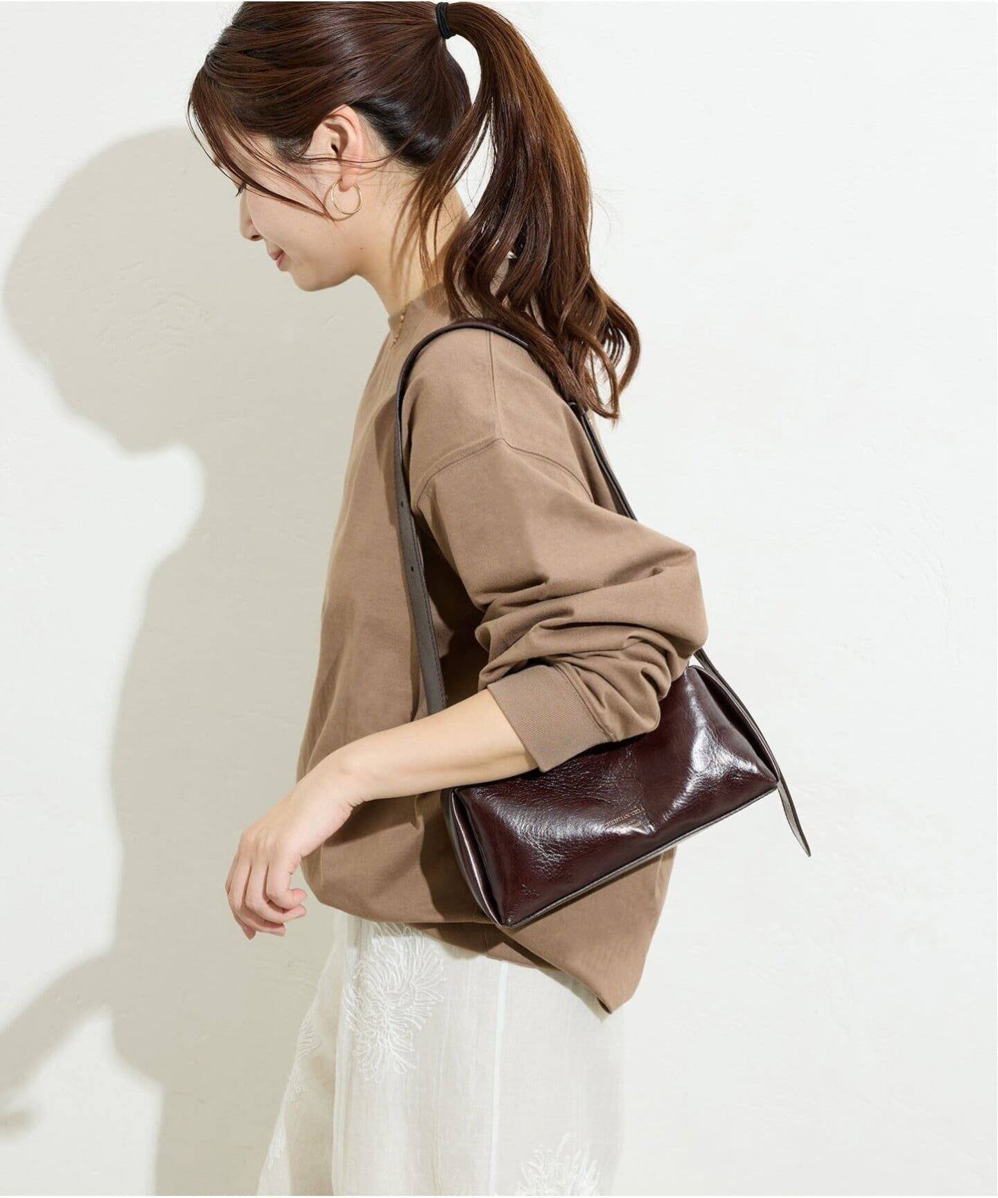 【ジャーナルスタンダード/JOURNAL STANDARD】の《追加4》タックスウェットシャツ インテリア・キッズ・メンズ・レディースファッション・服の通販 founy(ファニー) 　ファッション　Fashion　レディースファッション　Fashion for Women　トップス・カットソー　Cut & Sew Tops　シャツ・ブラウス・オフィスカジュアル　Elegant Blouses & Button-Ups　レディースパーカー・カジュアルフーディー　Casual Hoodies & Sweatshirts　スウェット・クルーネックトップス　Sweatshirts & Crewnecks / Relaxed Fit Sweat Tops　2025年　2025　2025春夏・S/S　Spring/Summer 2025 SS25　人気　Popular, Best Seller　ブラウン B|ID: prp329100004704235 ipo3291000000033970923