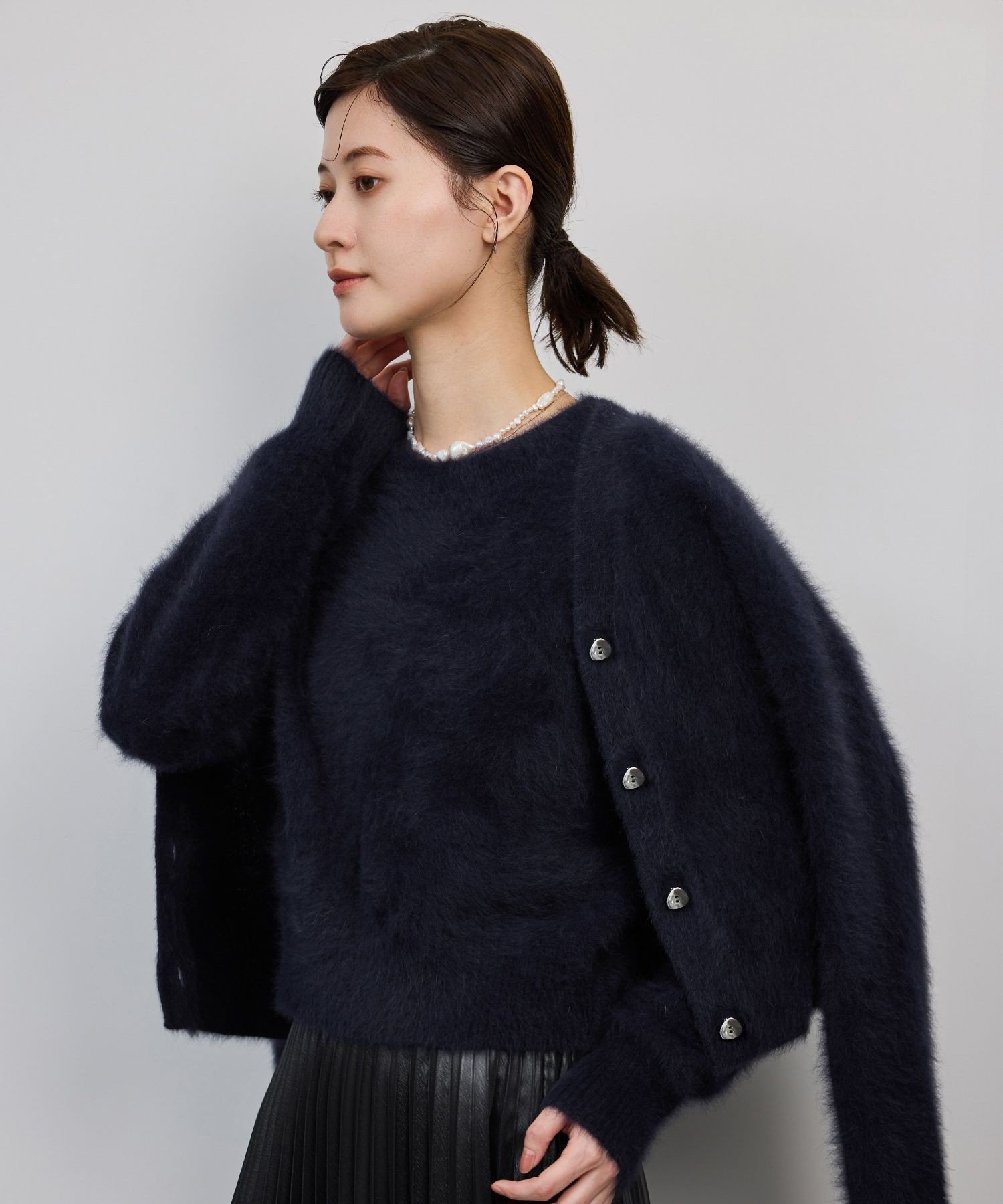 【ロペ/ROPE'】のフォックスカシミヤニットプルオーバー/イージーケア 人気、トレンドファッション・服の通販 founy(ファニー) 　ファッション　Fashion　レディースファッション　Fashion for Women　トップス・カットソー　Cut & Sew Tops　ニット　Knit Tops & Sweaters　カジュアルプルオーバー・ニットトップス　Pullovers & Knit Tops / Casual Pullovers　おすすめ　Recommended / Our Picks　なめらか　Smooth, Silky Texture　アンサンブル　Ensemble Set　カーディガン　Cardigan, Knitwear　コンパクト　Compact, Small Size　シンプル　Simple, Minimal　ストレート　Straight, Straight Cut　バランス　Balance, Style Balance　フェミニン　Feminine, Girly　プリーツ　Pleats, Pleated　ポケット　Pocket, Pocket Detail　リラックス　Relax, Relaxed Fit　エレガント 上品　Elegant　 other-1|ID: prp329100004704492 ipo3291000000034018745