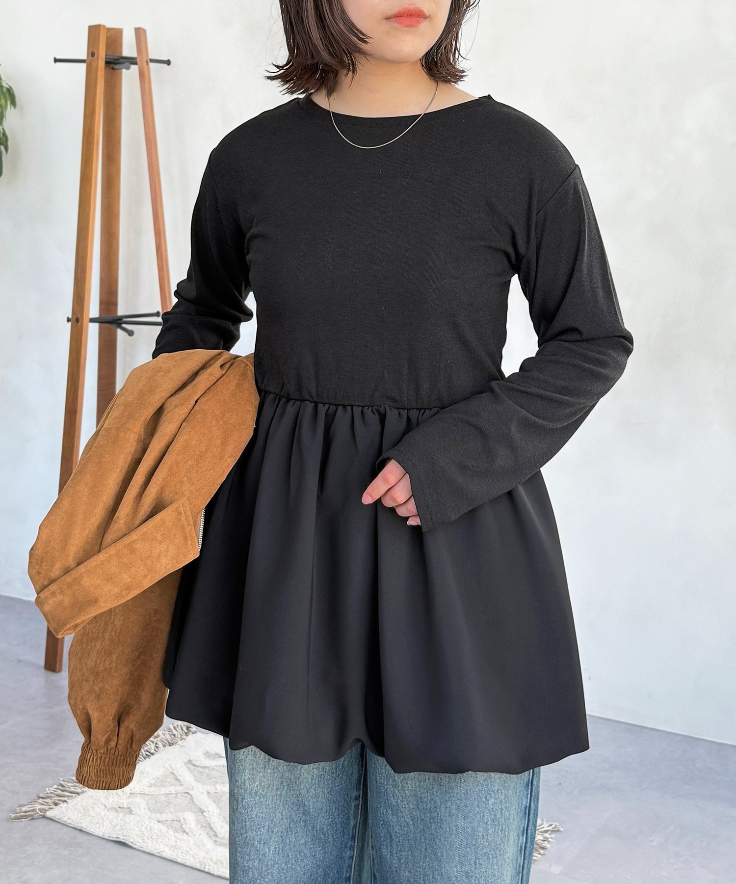 【シーピーシーエム/CPCM】のアソートレイヤードロンT インテリア・キッズ・メンズ・レディースファッション・服の通販 founy(ファニー) 　ファッション　Fashion　レディースファッション　Fashion for Women　トップス・カットソー　Cut & Sew Tops　ロングTシャツ・Tシャツ　Longline T-Shirts & Tees　秋　Autumn　ギャザー　Gathered, Ruffled　クラシカル　Classical, Vintage-Inspired　コーデュロイ　Corduroy, Cord Fabric　シンプル　Simple, Minimal　デニム　Denim, Jeans Material　トレンド　Trend, Trending Now　バルーン　Balloon, Balloon Silhouette　フリル　Frill, Ruffle　フレア　Flare, Flared　おすすめ　Recommended / Our Picks　エレガント 上品　Elegant　ブラック|ID: prp329100004704530 ipo3291000000033973166