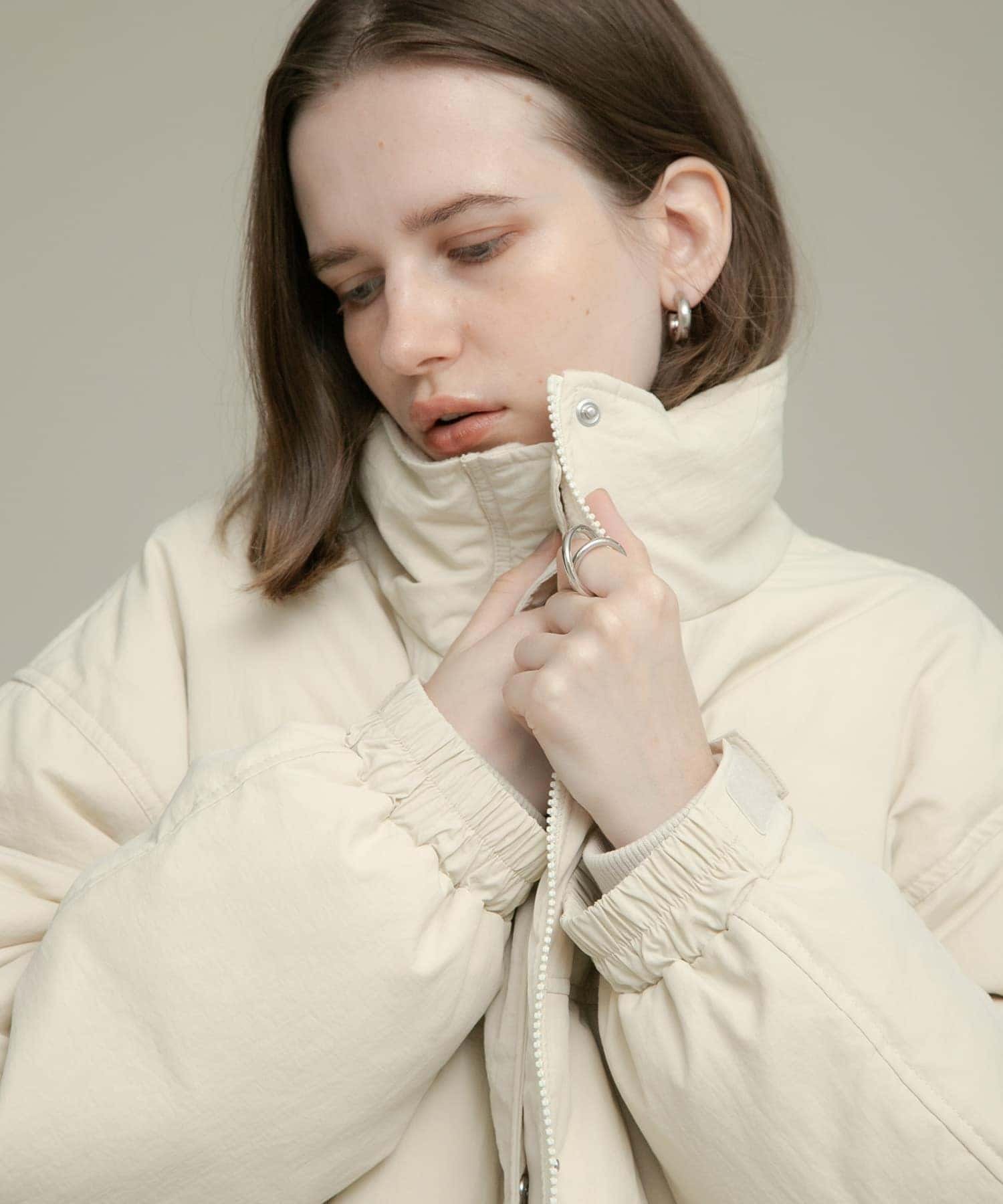 【サニーレーベル/Sonny Label / URBAN RESEARCH】の撥水スタンドダウンジャケット インテリア・キッズ・メンズ・レディースファッション・服の通販 founy(ファニー) ファッション Fashion レディースファッション Fashion for Women アウター Coat / Outerwear Collection レディースジャケット・軽アウター Jackets ジャケット Jacket, Outerwear スウェット / スエット Sweatshirt, Sweatwear スタンド Stand Collar, Upright Stand ダウン Down, Puffer トレンド Trend, Trending Now ドローコード Drawcord, Drawstring Cord 定番 Standard, Basic Item バランス Balance, Style Balance パーカー Hoodie, Parka フロント Front, Front Design プリーツ Pleats, Pleated ボトム Bottoms, Lower Wear 防寒 Cold Protection, Winter-Ready ワイド Wide, Wide Fit A/W・秋冬 Autumn/Winter 冬 Winter / This Winter おすすめ Recommended / Our Picks 2025年 2025 2025-2026秋冬・A/W Autumn/Winter 2025–26 AW25–26 エクリュ|ID: prp329100004705261 ipo3291000000034769850