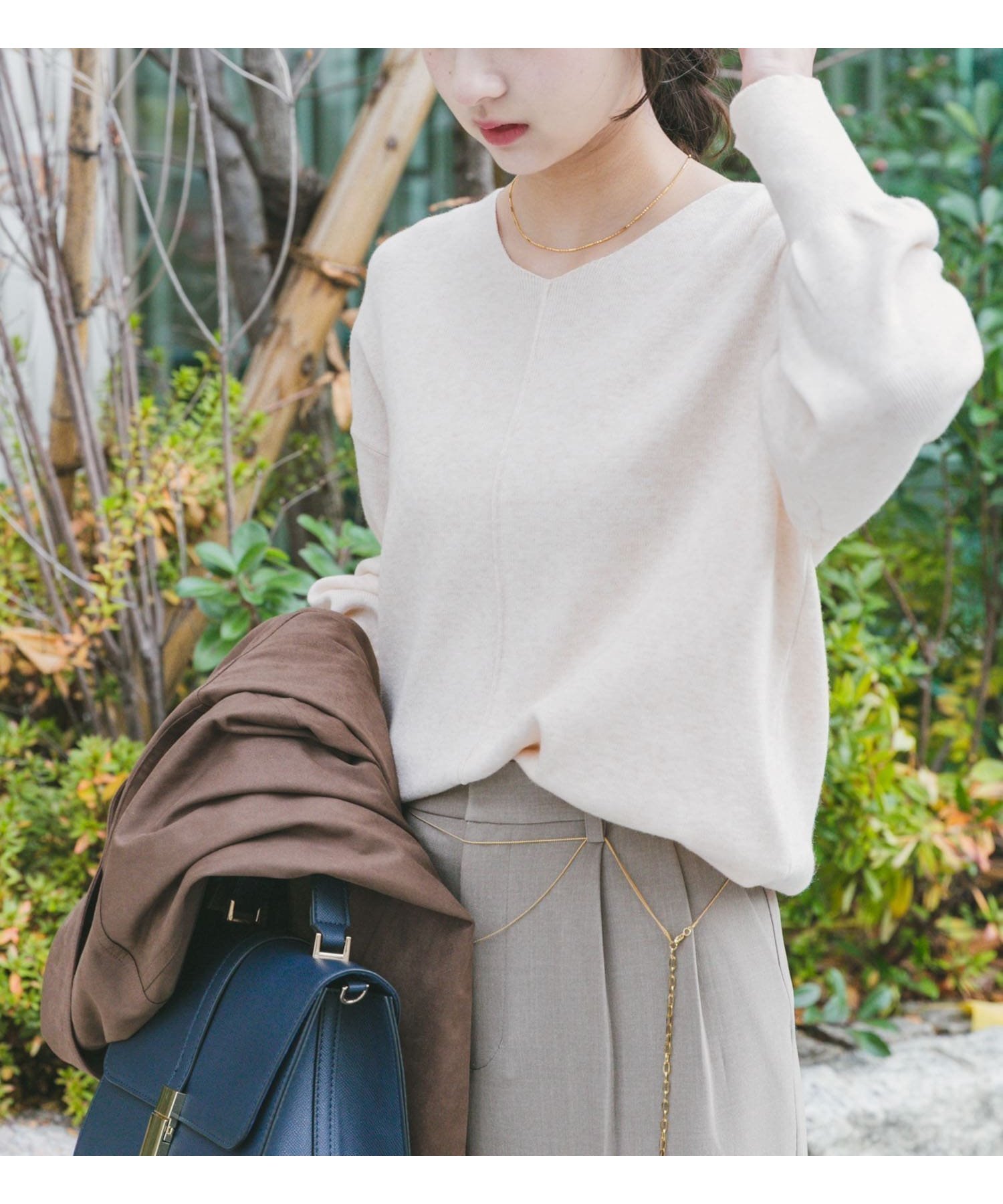 【アイテムズアーバンリサーチ/ITEMS URBAN RESEARCH】の『洗濯可』アウトリンキングVネックニット インテリア・キッズ・メンズ・レディースファッション・服の通販 founy(ファニー) 　ファッション　Fashion　レディースファッション　Fashion for Women　トップス・カットソー　Cut & Sew Tops　ニット　Knit Tops & Sweaters　Vネックトップス　V-Neck Tops / V-Cut Neckline Shirts　2025年　2025　2025-2026秋冬・A/W　Autumn/Winter 2025–26 AW25–26　冬　Winter / This Winter　ベーシック　Basic, Essential　ボーダー　Border, Stripe　エレガント 上品　Elegant　人気　Popular, Best Seller　今季　This Season, Current Season　定番　Standard, Basic Item　無地　Plain, Solid Color　A/W・秋冬　Autumn/Winter　OFF|ID: prp329100004706074 ipo3291000000036070269