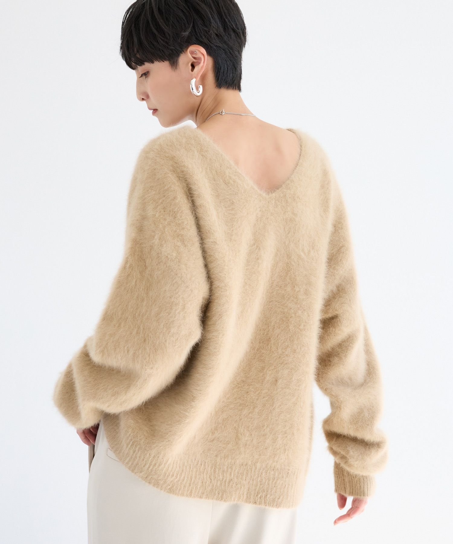 【バンヤードストーム/BARNYARDSTORM】のFOXカシミヤプルオーバー【WEB限定カラー】 インテリア・キッズ・メンズ・レディースファッション・服の通販 founy(ファニー) ファッション Fashion レディースファッション Fashion for Women トップス・カットソー Cut & Sew Tops カジュアルプルオーバー・ニットトップス Pullovers & Knit Tops / Casual Pullovers インナー Innerwear トレンド Trend, Trending Now バランス Balance, Style Balance フォックス Fox, Fox Fur フラット Flat, Flat Shoes リラックス Relax, Relaxed Fit レース Lace, Lace Fabric ベージュ55|ID: prp329100004706159 ipo3291000000034480440