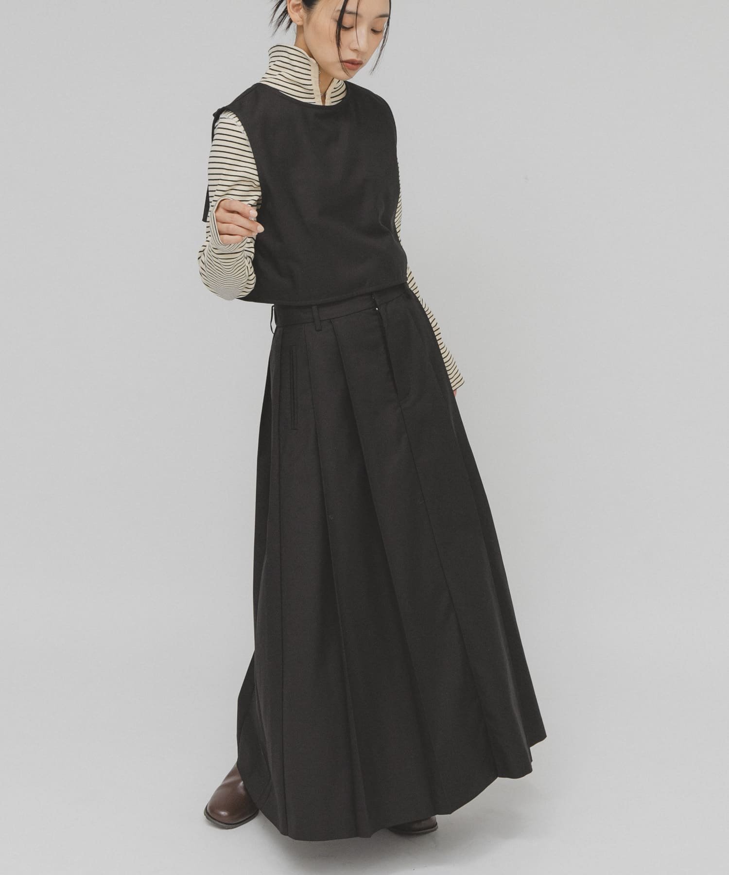 【ケービーエフ/KBF / URBAN RESEARCH】の2WAYベストセパレートワンピース インテリア・キッズ・メンズ・レディースファッション・服の通販 founy(ファニー) 　ファッション　Fashion　レディースファッション　Fashion for Women　アウター　Coat / Outerwear Collection　2025年　2025　2025-2026秋冬・A/W　Autumn/Winter 2025–26 AW25–26　冬　Winter / This Winter　インナー　Innerwear　フロント　Front, Front Design　ポケット　Pocket, Pocket Detail　リボン　Ribbon, Bow　ループ　Loop, Loop Knit　ロング　Long, Long-Length　A/W・秋冬　Autumn/Winter　ブラック|ID: prp329100004706433 ipo3291000000034950969