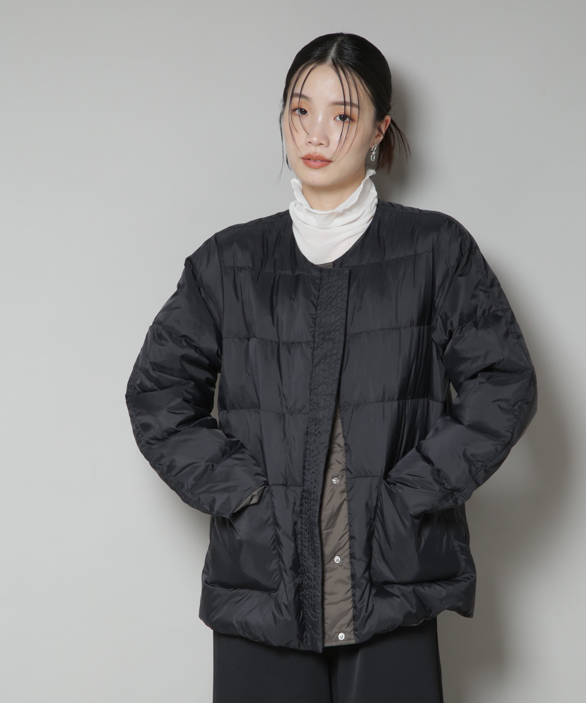 【ナノ ユニバース/nano universe】の撥水加工ライトダウン リバーシブルノーカラージャケット インテリア・キッズ・メンズ・レディースファッション・服の通販 founy(ファニー) ファッション Fashion レディースファッション Fashion for Women アウター Coat / Outerwear Collection レディースジャケット・軽アウター Jackets ノーカラージャケット / シンプル上品コーデ Collarless Jackets 2025年 2025 2025-2026秋冬・A/W Autumn/Winter 2025–26 AW25–26 シンプル Simple, Minimal ジャケット Jacket, Outerwear ダウン Down, Puffer リバーシブル Reversible, Two-Sided エレガント 上品 Elegant ブラック|ID: prp329100004706476 ipo3291000000034702566