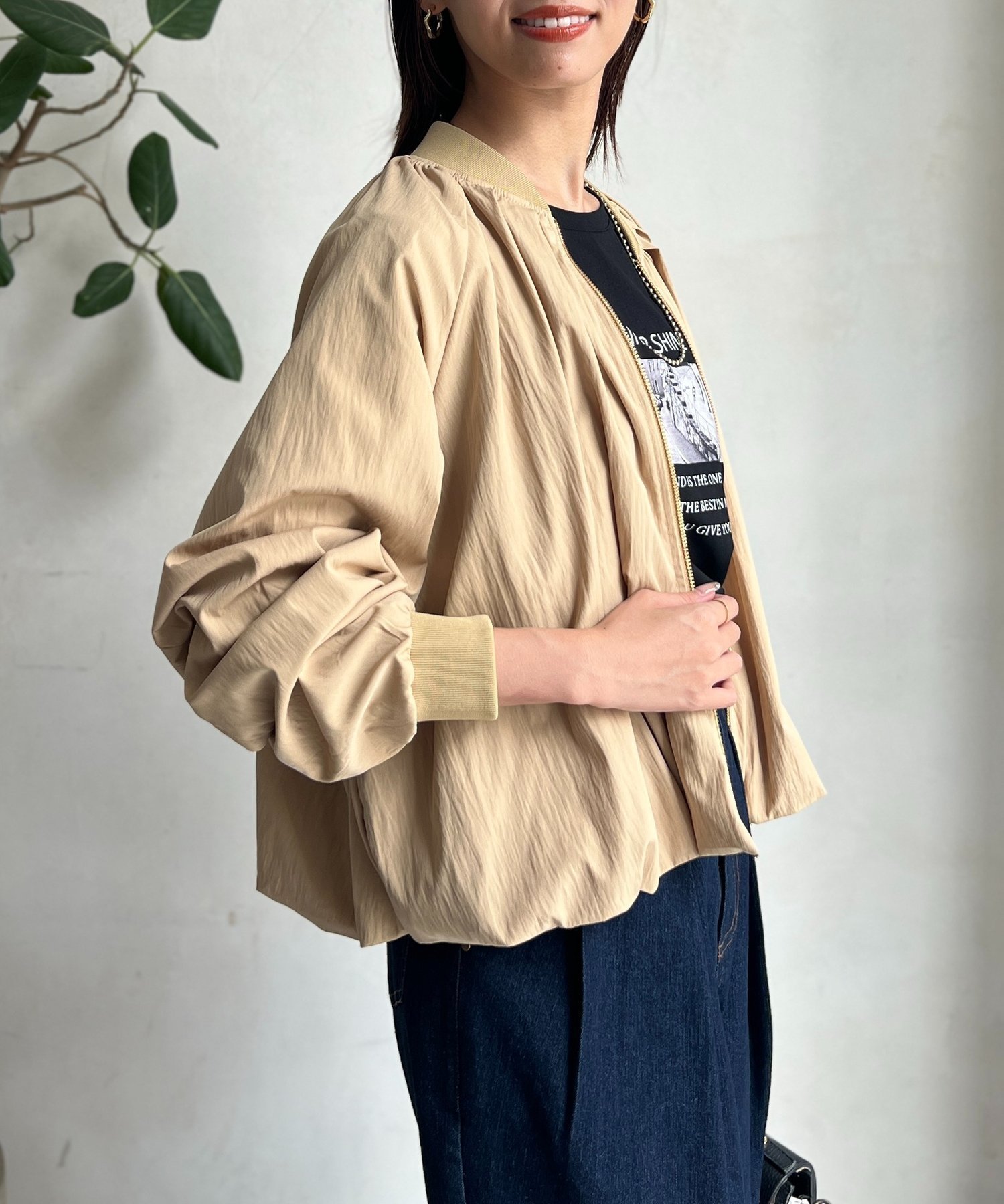 【シェトワ/Chez toi】のバルーンブルゾン インテリア・キッズ・メンズ・レディースファッション・服の通販 founy(ファニー) 　ファッション　Fashion　レディースファッション　Fashion for Women　アウター　Coat / Outerwear Collection　ブルゾンジャケット・スポーティアウター　Blouson Jackets　デニム　Denim, Jeans Material　バルーン　Balloon, Balloon Silhouette　フェミニン　Feminine, Girly　フォルム　Silhouette, Form　ブルゾン　Blouson, Bomber Jacket　プリント　Print, Printed Pattern　ミックス　Mix, Mixed Style　再入荷　Restock / Back in Stock　おすすめ　Recommended / Our Picks　エレガント 上品　Elegant　ベージュ|ID: prp329100004707185 ipo3291000000033997236