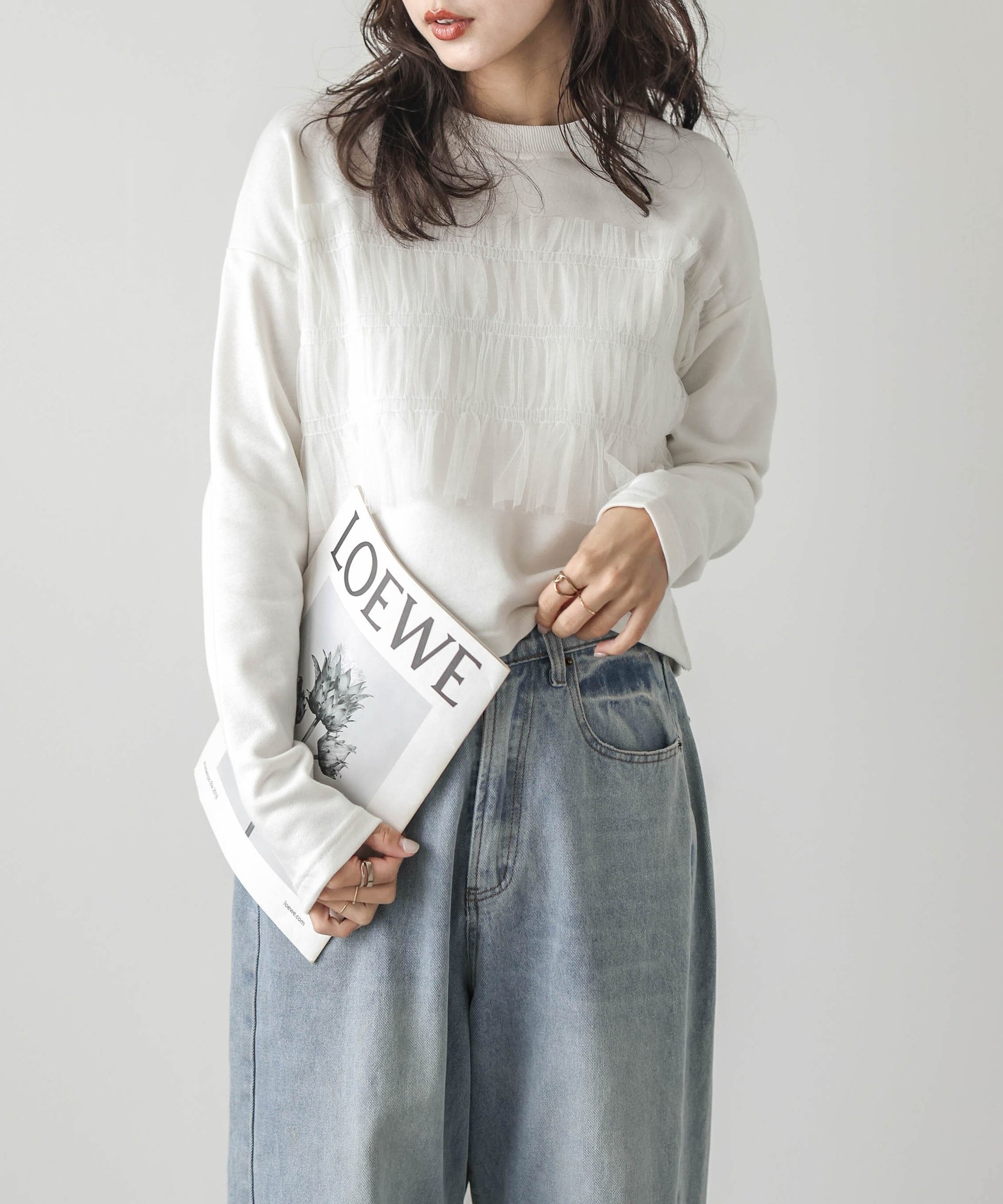 【ラジュール/Lajour】のビスチェ風 チュールドッキングトップス インテリア・キッズ・メンズ・レディースファッション・服の通販 founy(ファニー) 　ファッション　Fashion　レディースファッション　Fashion for Women　トップス・カットソー　Cut & Sew Tops　ビスチェ　Bustiers & Corset Tops / Layered Bustier Style　スウェット / スエット　Sweatshirt, Sweatwear　チュール　Tulip, Tulip Motif　トレンド　Trend, Trending Now　ドッキング　Docking, Mixed Material　ビスチェ　Bustier, Corset Top　ボックス　Boxy, Box Shape　長袖ホワイト|ID: prp329100004707190 ipo3291000000033997329