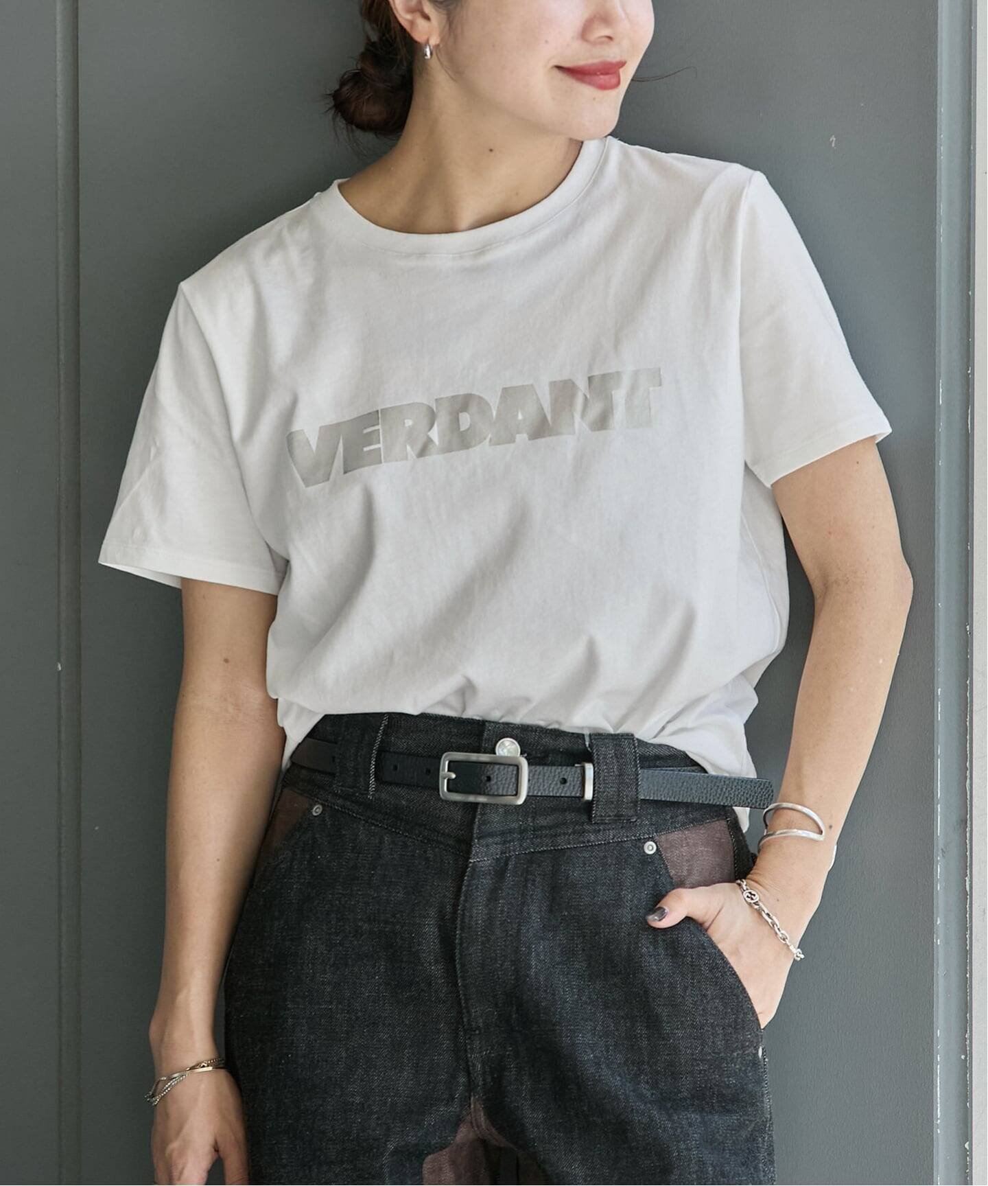 【ジャーナルスタンダード/JOURNAL STANDARD】の《WEB限定追加4》VERDANT Tシャツ インテリア・キッズ・メンズ・レディースファッション・服の通販 founy(ファニー) 　ファッション　Fashion　レディースファッション　Fashion for Women　トップス・カットソー　Cut & Sew Tops　シャツ・ブラウス・オフィスカジュアル　Elegant Blouses & Button-Ups　ロングTシャツ・Tシャツ　Longline T-Shirts & Tees　2025年　2025　2025春夏・S/S　Spring/Summer 2025 SS25　コンパクト　Compact, Small Size　シンプル　Simple, Minimal　ジャケット　Jacket, Outerwear　モノトーン　Monotone, Black and White　シルバー|ID: prp329100004707204 ipo3291000000033997489