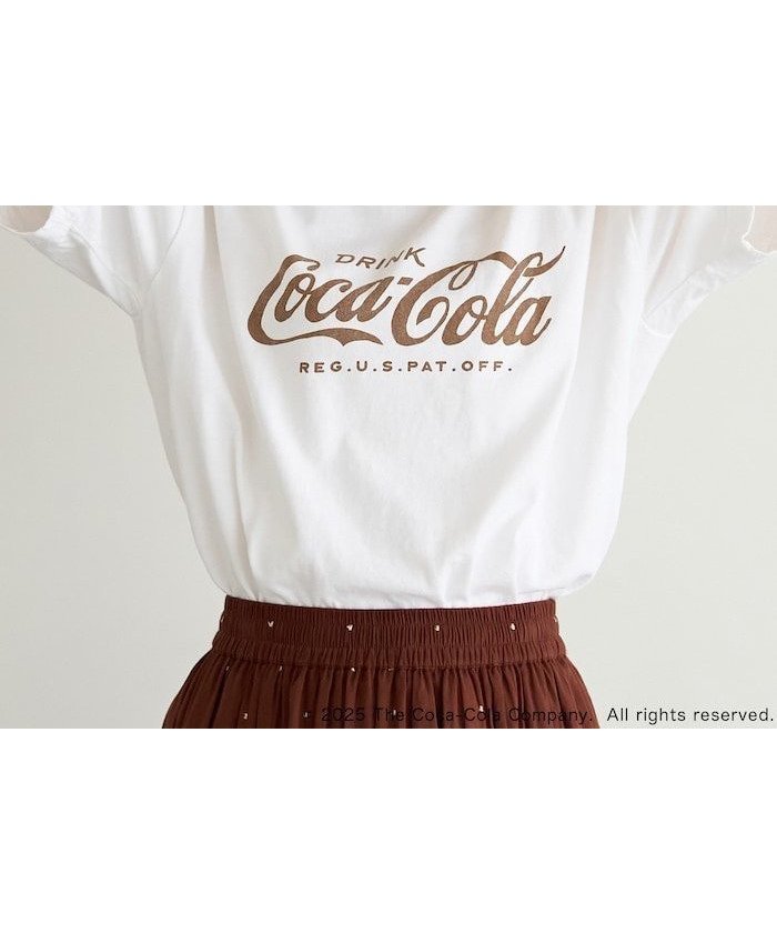 【フリークスストア/FREAK'S STORE】のCoca-Cola Logo T-shirt 25AW インテリア・キッズ・メンズ・レディースファッション・服の通販 founy(ファニー) https://founy.com/ ファッション Fashion レディースファッション Fashion for Women トップス・カットソー Cut & Sew Tops シャツ・ブラウス・オフィスカジュアル Elegant Blouses & Button-Ups ロングTシャツ・Tシャツ Longline T-Shirts & Tees 2025年 2025 2025-2026秋冬・A/W Autumn/Winter 2025–26 AW25–26 冬 Winter / This Winter インナー Innerwear バランス Balance, Style Balance プリント Print, Printed Pattern 秋 Autumn A/W・秋冬 Autumn/Winter |ID: prp329100004707303 ipo3291000000033998549