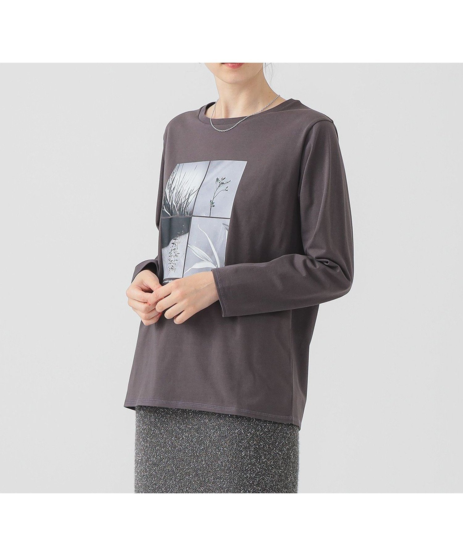 【ビーミングライフストアバイビームス/B:MING LIFE STORE by BEAMS】のプリント ロングスリーブ Tシャツ 25AW 秋まで使える ロングシーズン インテリア・キッズ・メンズ・レディースファッション・服の通販 founy(ファニー) 　ファッション　Fashion　レディースファッション　Fashion for Women　トップス・カットソー　Cut & Sew Tops　シャツ・ブラウス・オフィスカジュアル　Elegant Blouses & Button-Ups　ロングTシャツ・Tシャツ　Longline T-Shirts & Tees　インナー　Innerwear　秋　Autumn　カーディガン　Cardigan, Knitwear　ジャケット　Jacket, Outerwear　スリーブ　Sleeve, Long Sleeve / Short Sleeve　パターン　Pattern, Design Print　プリント　Print, Printed Pattern　ロング　Long, Long-Length　再入荷　Restock / Back in Stock　おすすめ　Recommended / Our Picks　2025年　2025　2025-2026秋冬・A/W　Autumn/Winter 2025–26 AW25–26　MONOTONE|ID: prp329100004707406 ipo3291000000033999666