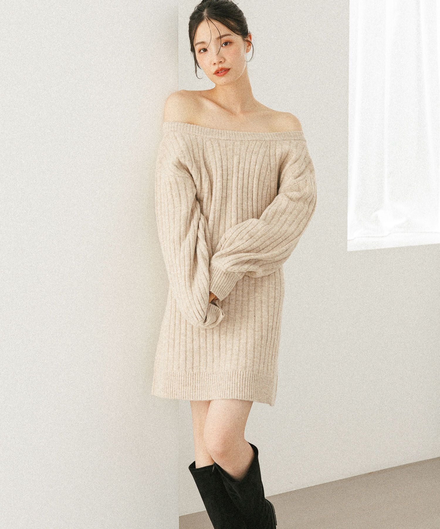 【ヘザー/Heather】のVネックオフショルニットミニワンピース インテリア・キッズ・メンズ・レディースファッション・服の通販 founy(ファニー) 　ファッション　Fashion　レディースファッション　Fashion for Women　ワンピース　Dresses　おすすめ　Recommended / Our Picks　インナー　Innerwear　ショルダー　Shoulder, Shoulder Strap　シンプル　Simple, Minimal　ラップ　Wrap, Wrap Design　ワイドリブ　Wide Rib, Wide Ribbed Knit　ベージュ|ID: prp329100004707441 ipo3291000000033999919