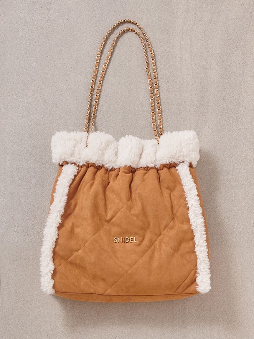 【スナイデル/SNIDEL】の【WEB限定/ボアコレクション】キルティングチェーンバッグ インテリア・キッズ・メンズ・レディースファッション・服の通販 founy(ファニー) 　ファッション　Fashion　レディースファッション　Fashion for Women　バッグ　Bags　コレクション　Collection, Seasonal Line　スマート　Smart, Elegant　チェーン　Chain, Chain Strap　トレンド　Trend, Trending Now　ラグジュアリー　Luxury, Elegant　リバーシブル　Reversible, Two-Sided　おすすめ　Recommended / Our Picks　エレガント 上品　Elegant　BRW[058]|ID: prp329100004707569 ipo3291000000034001049