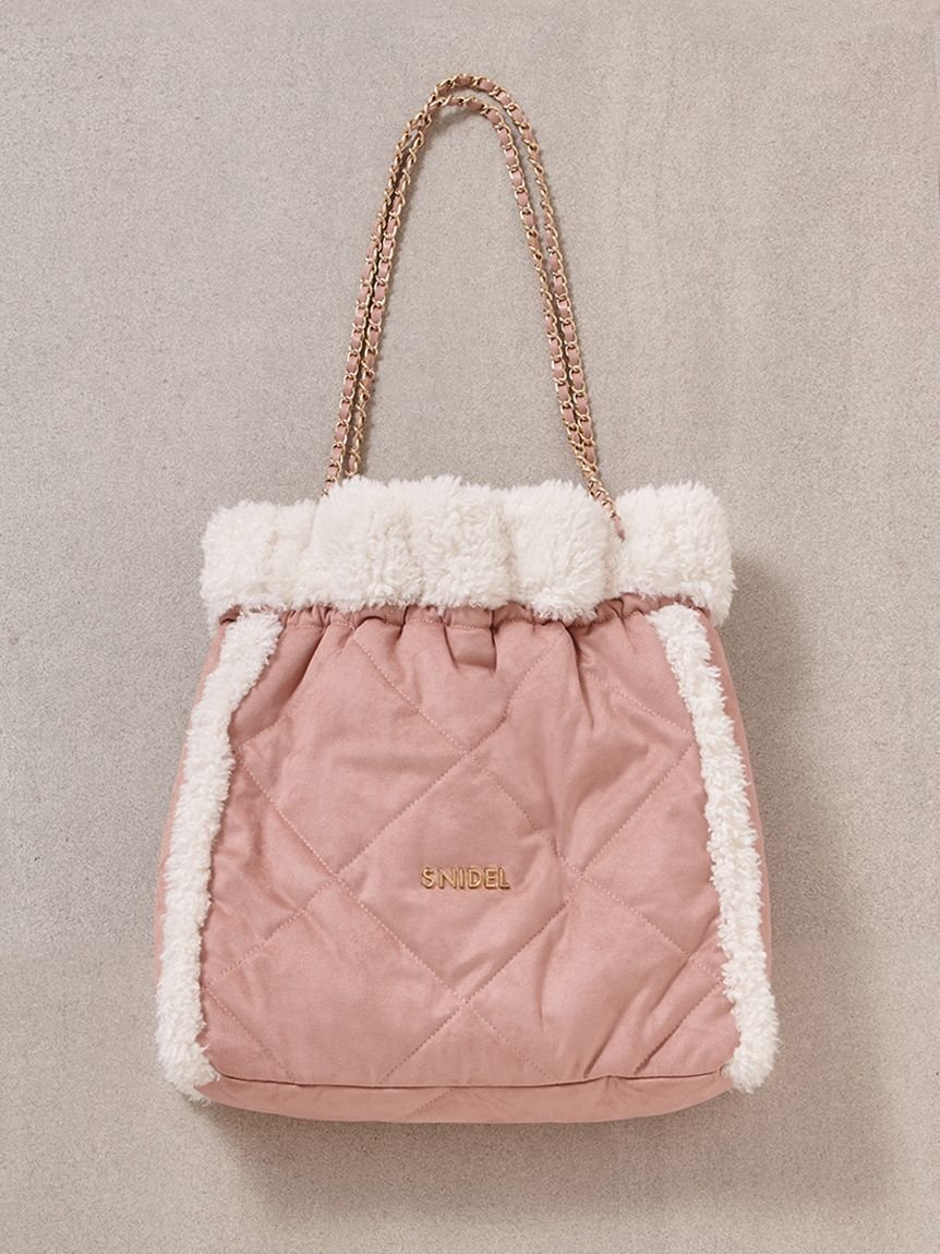 【スナイデル/SNIDEL】の【WEB限定/ボアコレクション】キルティングチェーンバッグ インテリア・キッズ・メンズ・レディースファッション・服の通販 founy(ファニー) 　ファッション　Fashion　レディースファッション　Fashion for Women　バッグ　Bags　コレクション　Collection, Seasonal Line　スマート　Smart, Elegant　チェーン　Chain, Chain Strap　トレンド　Trend, Trending Now　ラグジュアリー　Luxury, Elegant　リバーシブル　Reversible, Two-Sided　おすすめ　Recommended / Our Picks　エレガント 上品　Elegant　PNK[066]|ID: prp329100004707569 ipo3291000000034001050