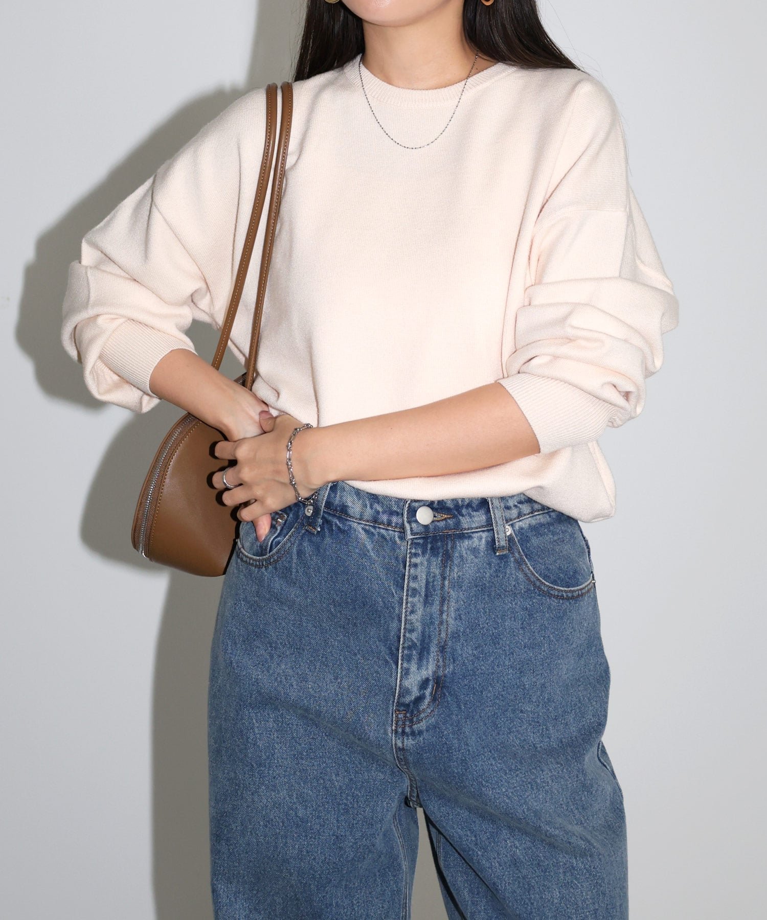 【アンドミー/andme】のクルーネック 長袖 ニット トップス インテリア・キッズ・メンズ・レディースファッション・服の通販 founy(ファニー) 　ファッション　Fashion　レディースファッション　Fashion for Women　トップス・カットソー　Cut & Sew Tops　ニット　Knit Tops & Sweaters　トレンド　Trend, Trending Now　ベーシック　Basic, Essential　ボトム　Bottoms, Lower Wear　長袖　Long Sleeve, Full Sleeve　クリーム|ID: prp329100004707618 ipo3291000000034001484