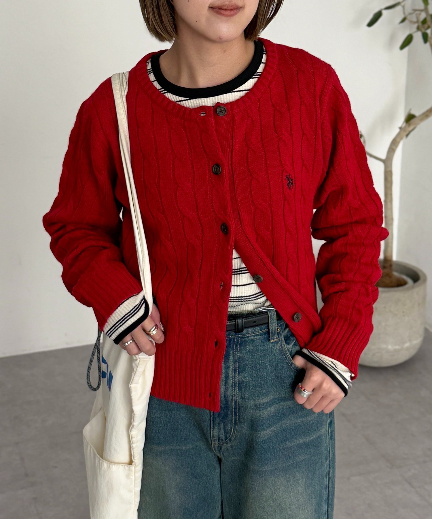 【シーピーシーエム/CPCM】の【U.S. POLO ASSN.】ケーブルカーディガン インテリア・キッズ・メンズ・レディースファッション・服の通販 founy(ファニー) 　ファッション　Fashion　レディースファッション　Fashion for Women　トップス・カットソー　Cut & Sew Tops　カーディガン・羽織り　Layered Style Cardigans　イタリア　Italy　インナー　Innerwear　腕時計　Wristwatch　カーディガン　Cardigan, Knitwear　コレクション　Collection, Seasonal Line　タートルネック　Turtleneck, High Neck　メンズ　Men's, Menswear　ワンポイント　One Point, Statement Accent　おすすめ　Recommended / Our Picks　レッド|ID: prp329100004707654 ipo3291000000034001839