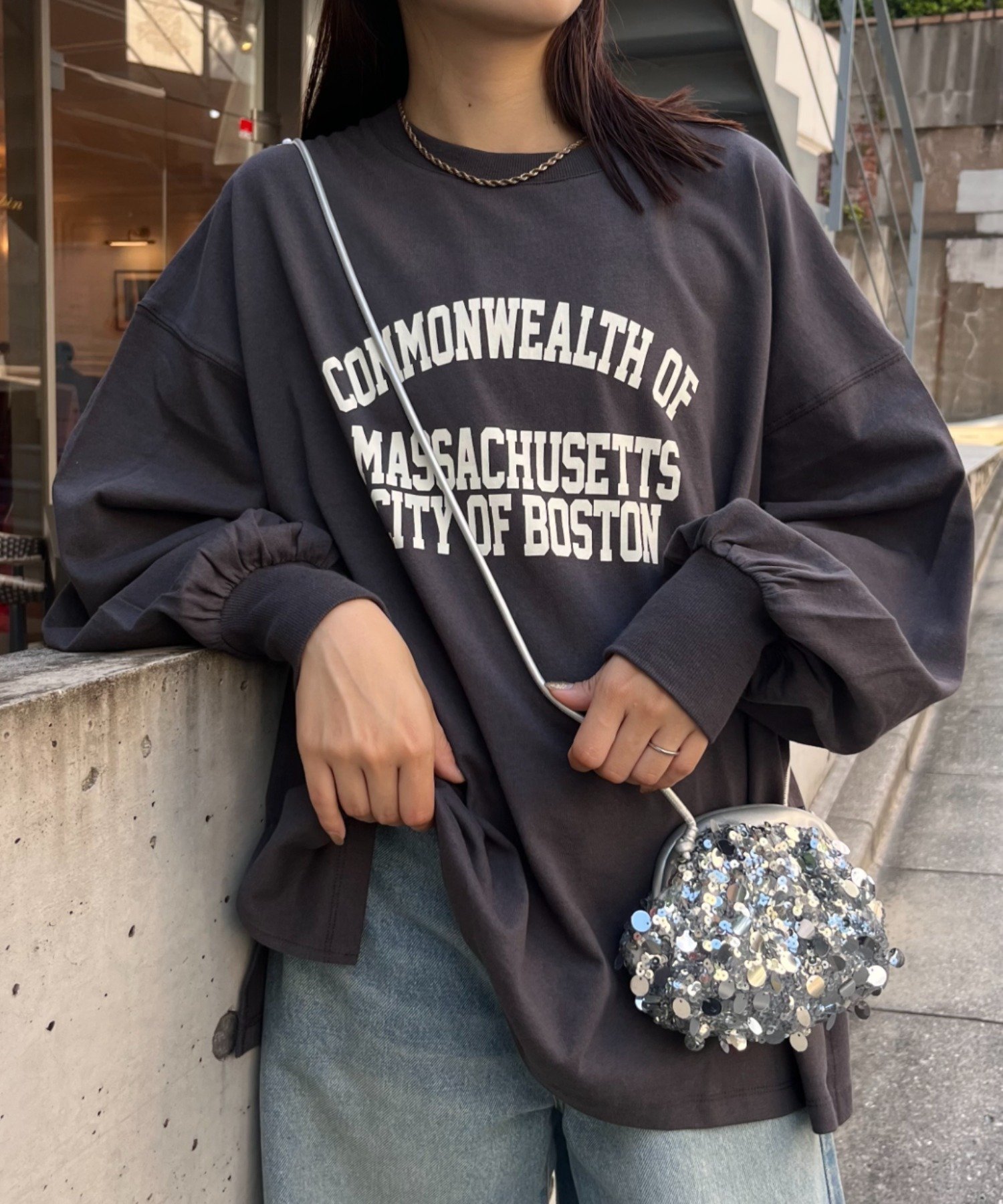 【チャオパニックティピー/CIAOPANIC TYPY】のUSAコットンプリント袖ボリュームスリーブロゴロンTee インテリア・キッズ・メンズ・レディースファッション・服の通販 founy(ファニー) 　ファッション　Fashion　レディースファッション　Fashion for Women　トップス・カットソー　Cut & Sew Tops　ロングTシャツ・Tシャツ　Longline T-Shirts & Tees　ボリューム袖・フリルスリーブブラウス　Voluminous & Ruffle Sleeves / Puffy Sleeve Tops　インナー　Innerwear　秋　Autumn　カーゴパンツ　Cargo Pants, Utility Pants　ジャケット　Jacket, Outerwear　スラックス　Slacks, Dress Pants　スリット　Slit, Slit Detail　デニム　Denim, Jeans Material　プリント　Print, Printed Pattern　おすすめ　Recommended / Our Picks　チャコールグレー|ID: prp329100004708533 ipo3291000000034125149