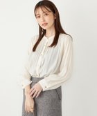 【シップス フォー ウィメン/SHIPS】のSHIPS Colors サテン ギャザー ボタン シャツ 人気、トレンドファッション・服の通販 founy(ファニー) ファッション Fashion レディースファッション Fashion for Women トップス・カットソー Cut & Sew Tops シャツ・ブラウス・オフィスカジュアル Elegant Blouses & Button-Ups ギャザー Gathered, Ruffled サテン Satin, Glossy Fabric シンプル Simple, Minimal とろみ Fluid, Flowy Fabric ダウン Down, Puffer デニム Denim, Jeans Material メンズ Men's, Menswear ロング Long, Long-Length アウトレット Outlet / Clearance おすすめ Recommended / Our Picks エレガント 上品 Elegant ビジネス 仕事 通勤 Business / Work / Commuting 2025年 2025 2025-2026秋冬・A/W Autumn/Winter 2025–26 AW25–26 thumbnail オフホワイト|ID: prp329100004708561 ipo3291000000034008035