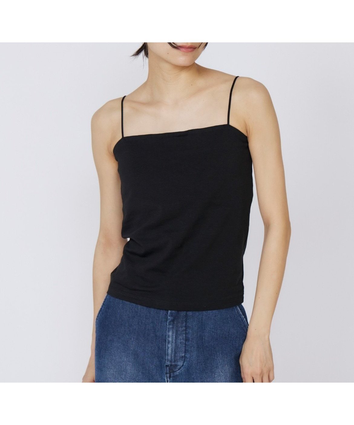 【イネド/INED】のカップ付きキャミソール インテリア・キッズ・メンズ・レディースファッション・服の通販 founy(ファニー) 　ファッション　Fashion　レディースファッション　Fashion for Women　トップス・カットソー　Cut & Sew Tops　キャミソール&ノースリーブ　Camisoles & Sleeveless Tops　インナー　Innerwear　カットソー　Cut and Sewn Top　キャミソール　Camisole, Spaghetti Strap Top　ジャケット　Jacket, Outerwear　フィット　Fit, Slim Fit　ラップ　Wrap, Wrap Design　ブラック|ID: prp329100004708607 ipo3291000000034008672
